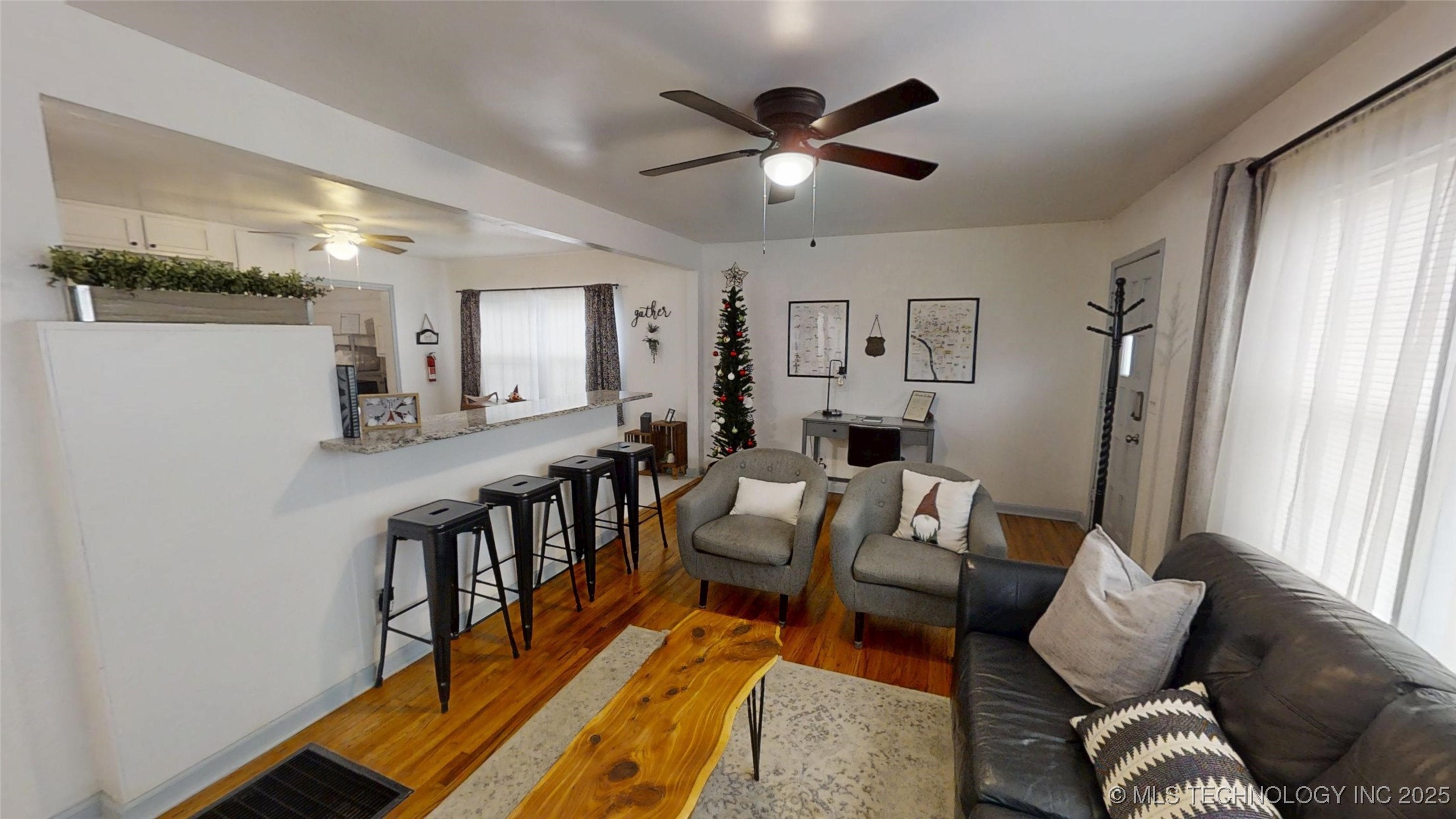 7148 E Marshall Street Property Photo 6