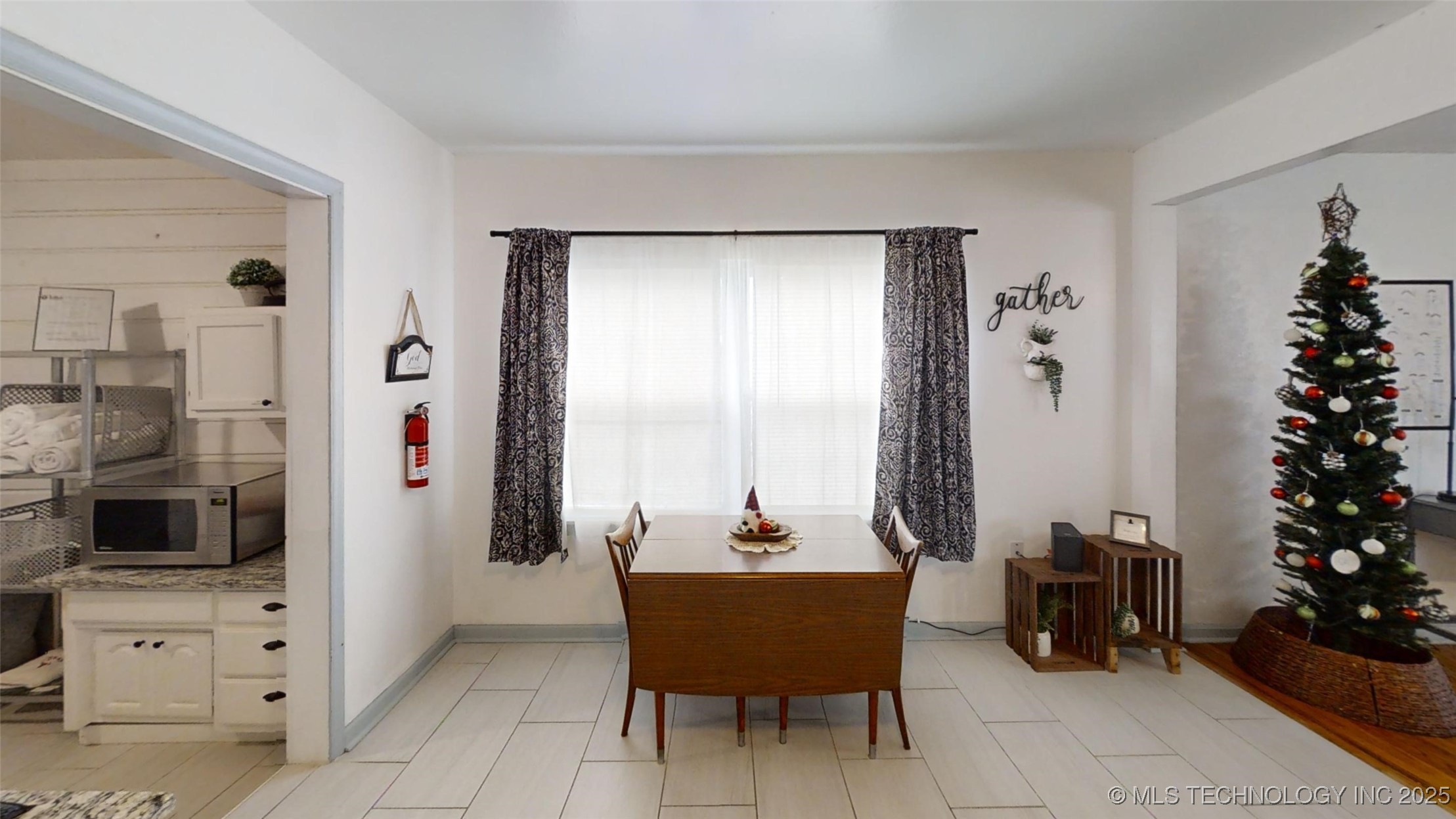 7148 E Marshall Street Property Photo 9