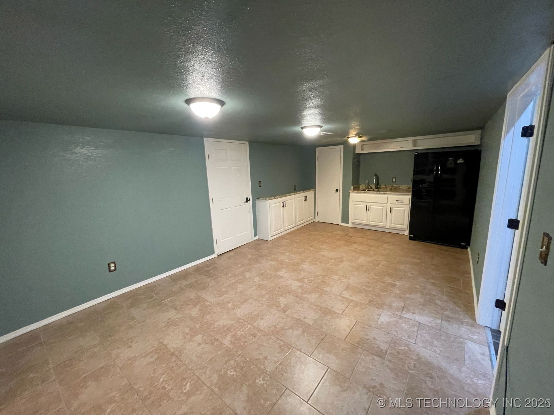 9 W Main Street Property Photo 13