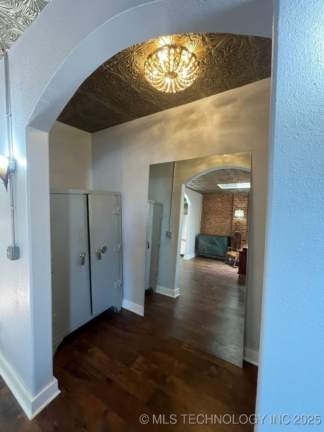 9 W Main Street Property Photo 29