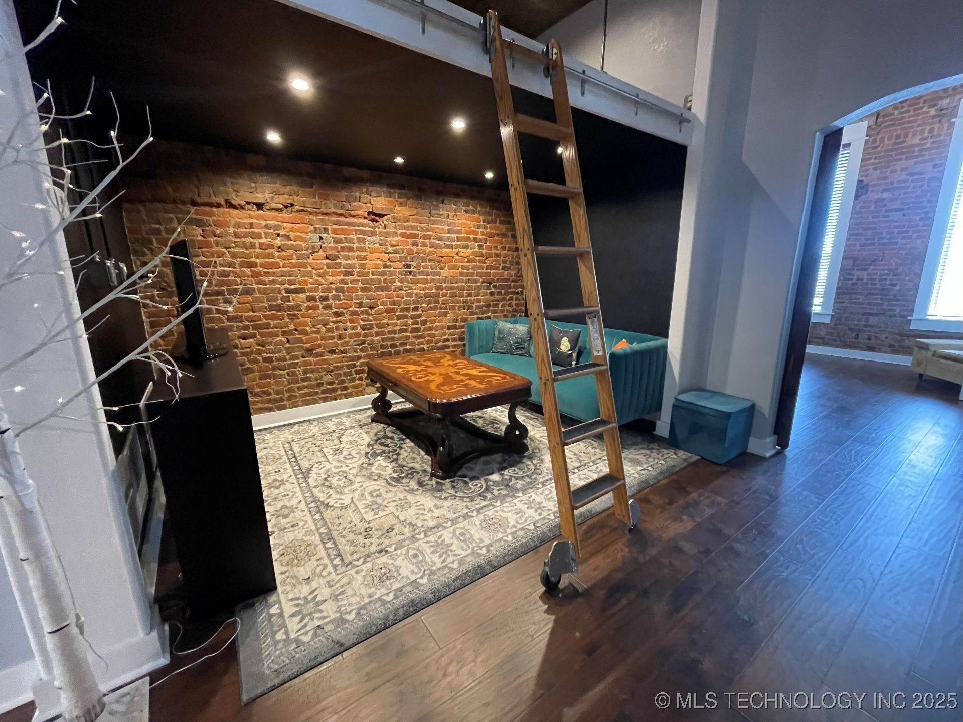 9 W Main Street Property Photo 34