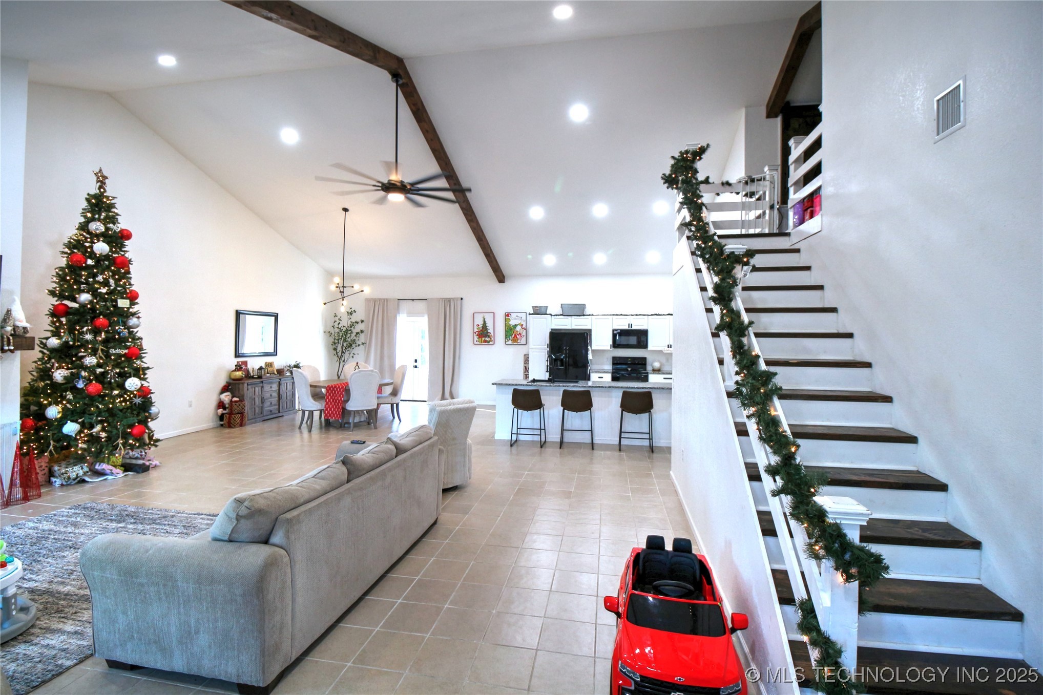 16920 Stone Briar Property Photo 8