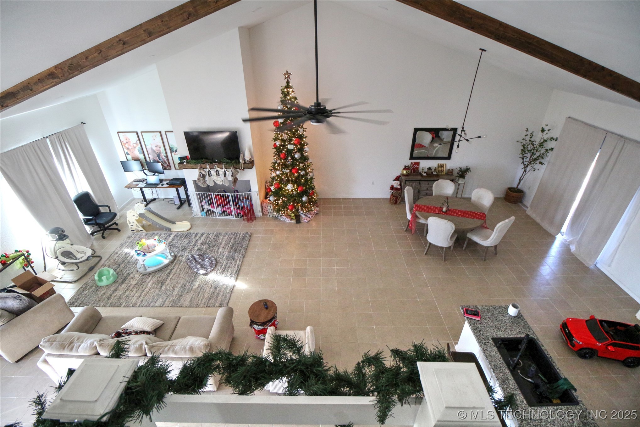 16920 Stone Briar Property Photo 9