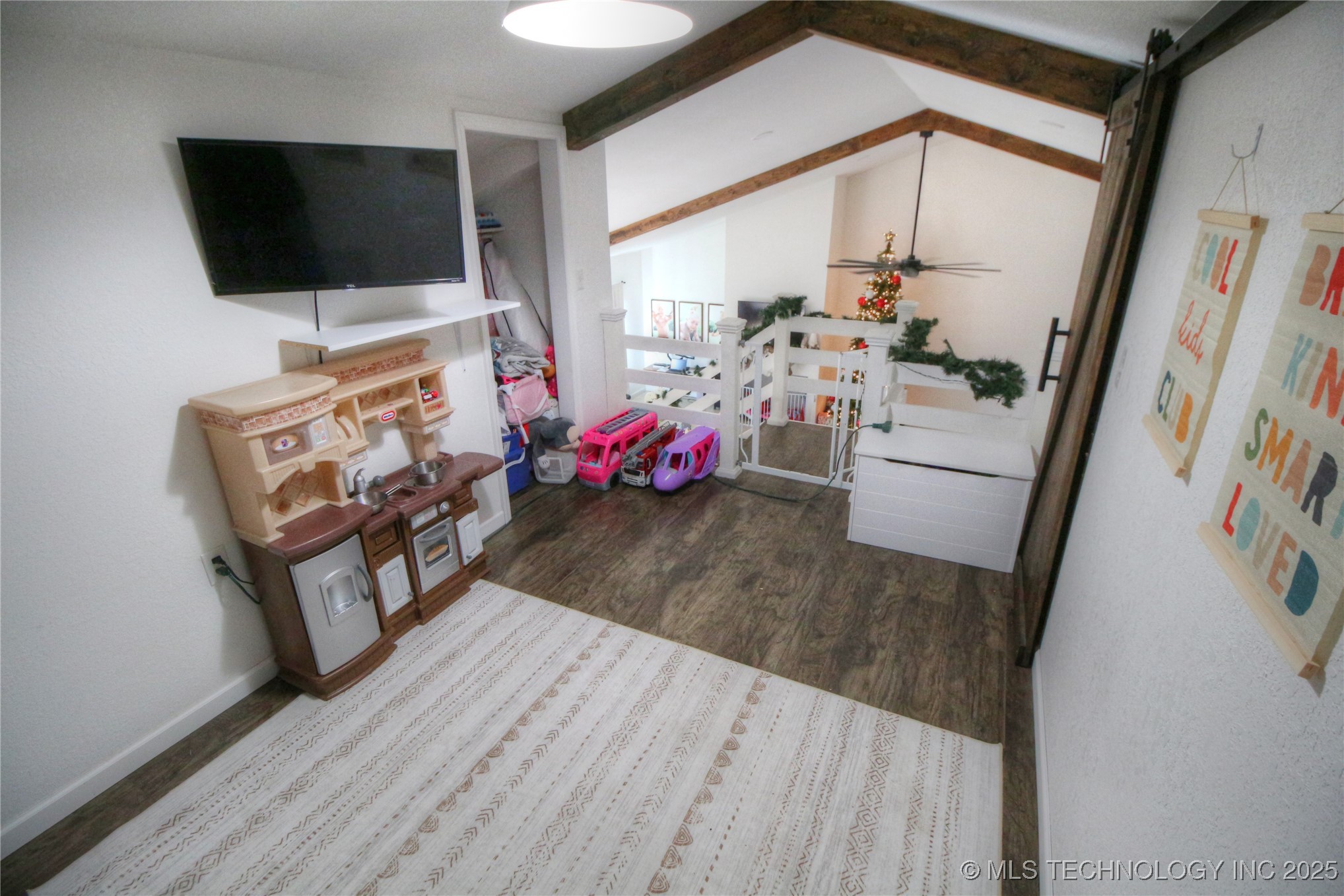 16920 Stone Briar Property Photo 11