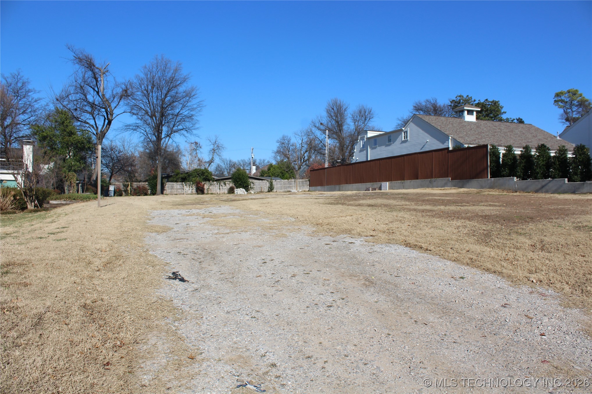 2527 E 26th Place Property Photo 3