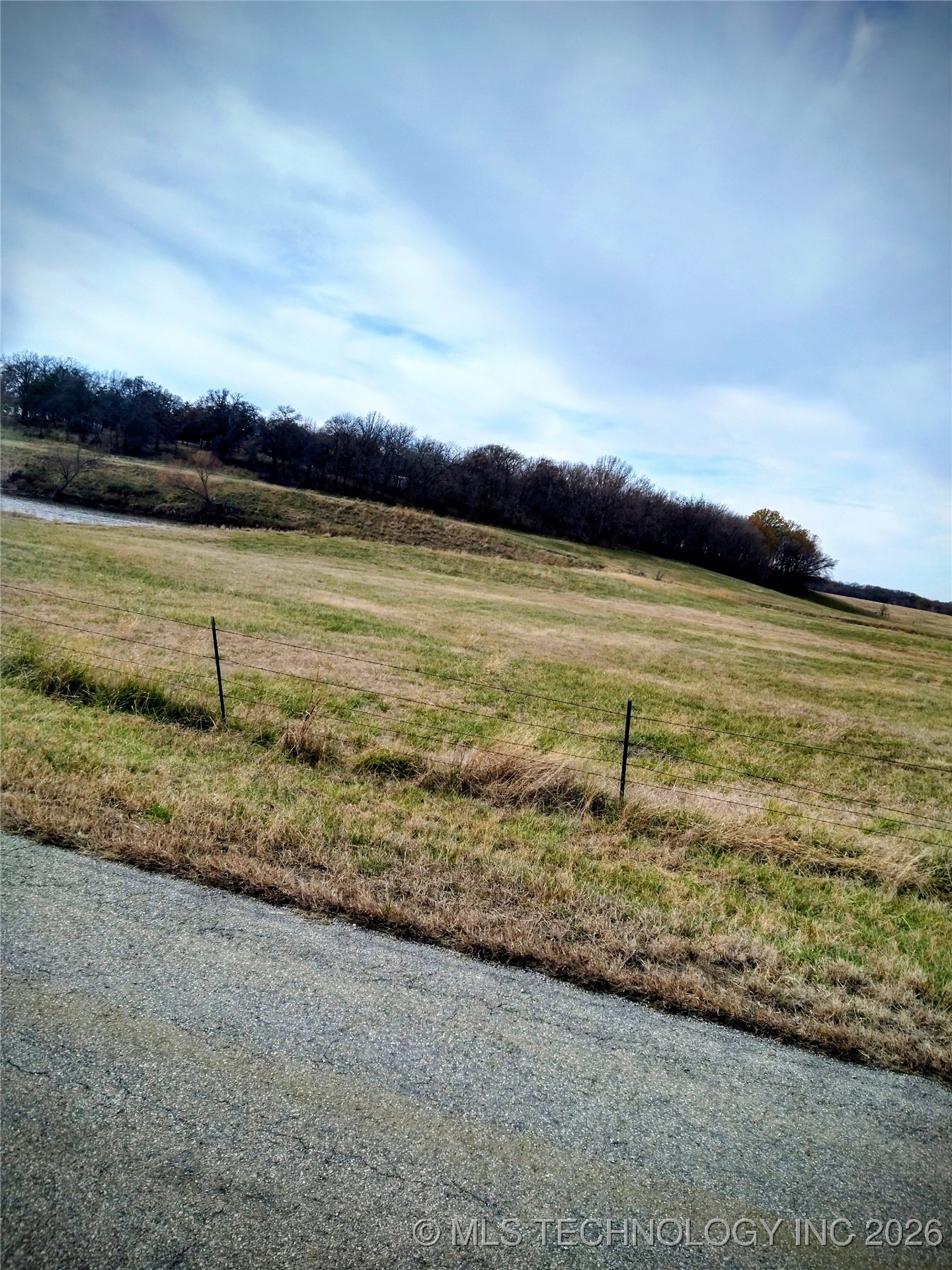 2550376 Property Photo 2