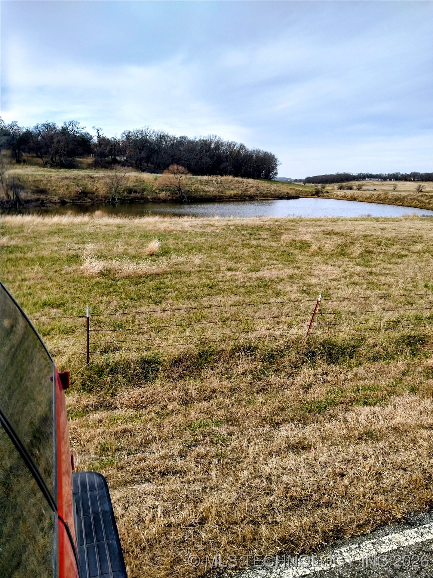 2550376 Property Photo 3