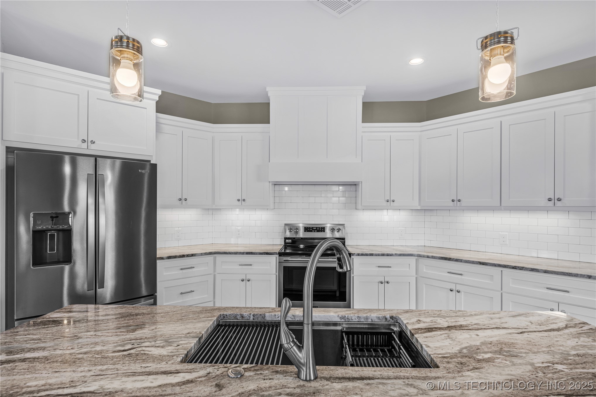 302 Blanco Bend Drive Property Photo 5