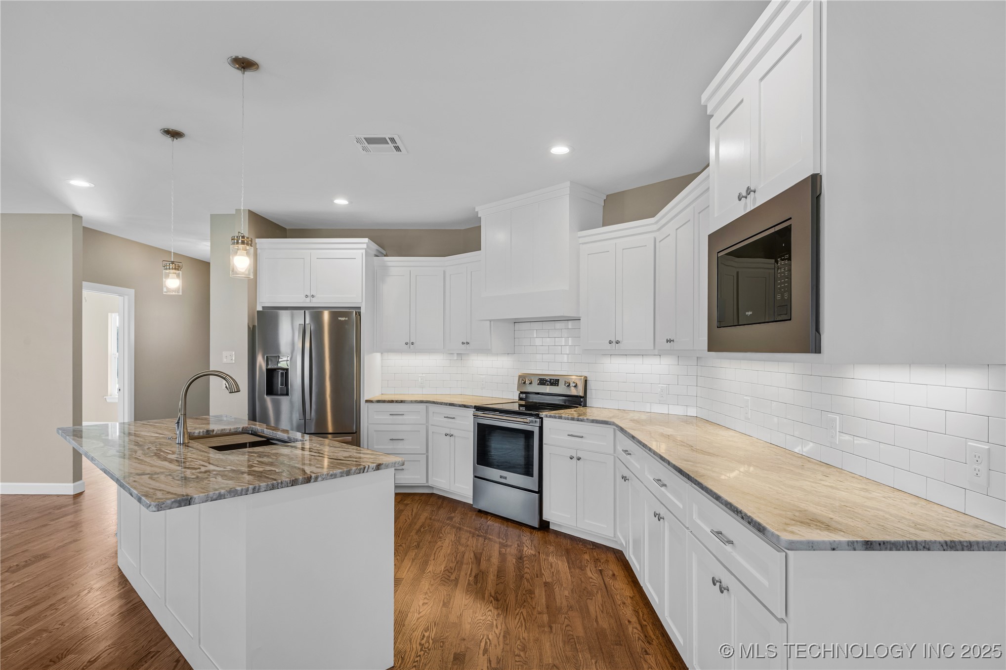 302 Blanco Bend Drive Property Photo 7