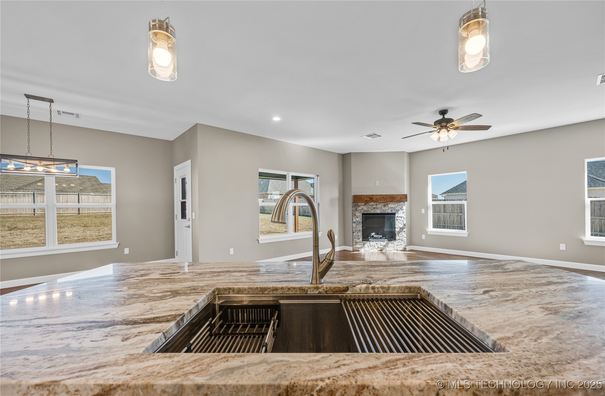 302 Blanco Bend Drive Property Photo 10