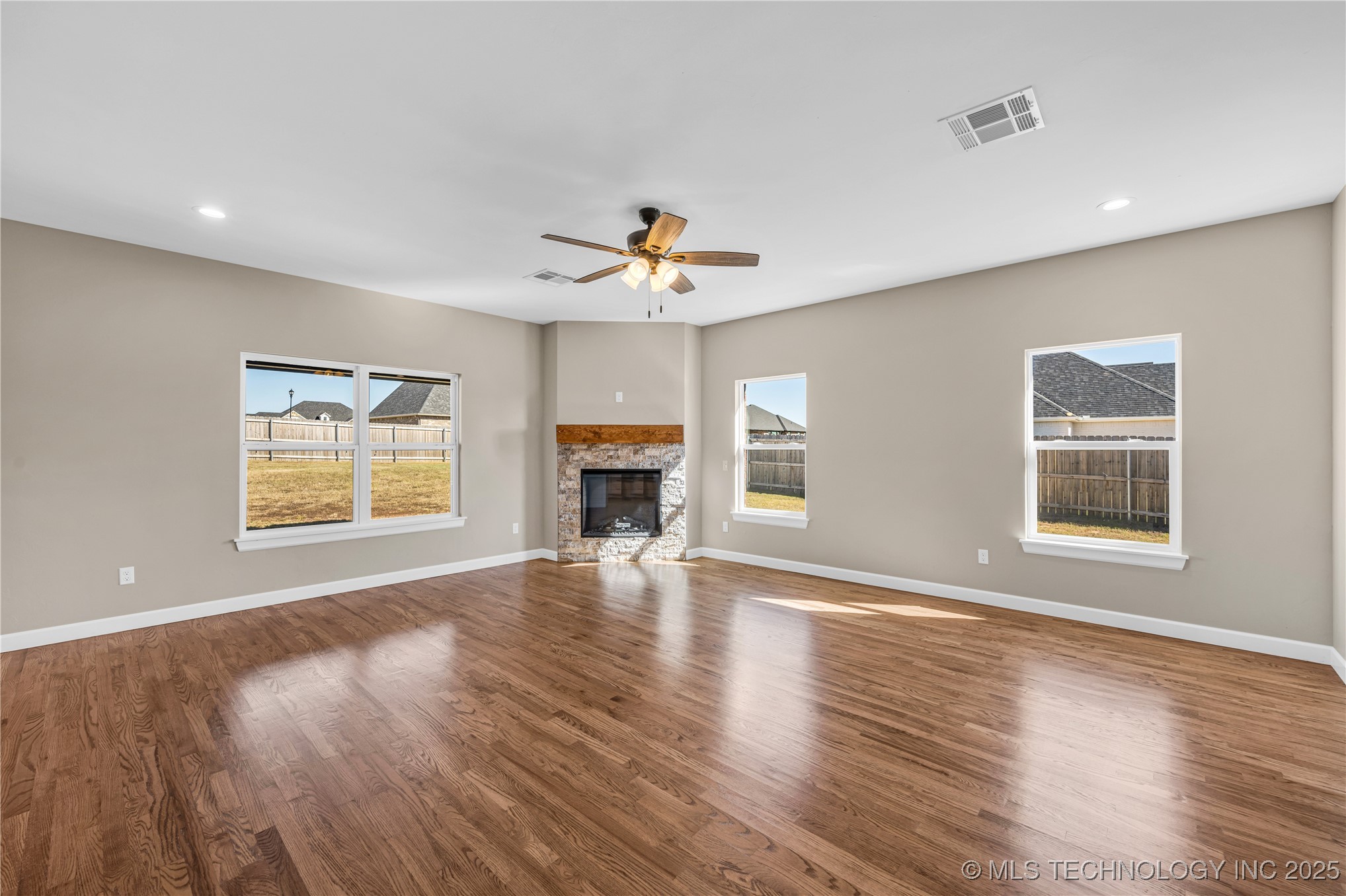 302 Blanco Bend Drive Property Photo 14