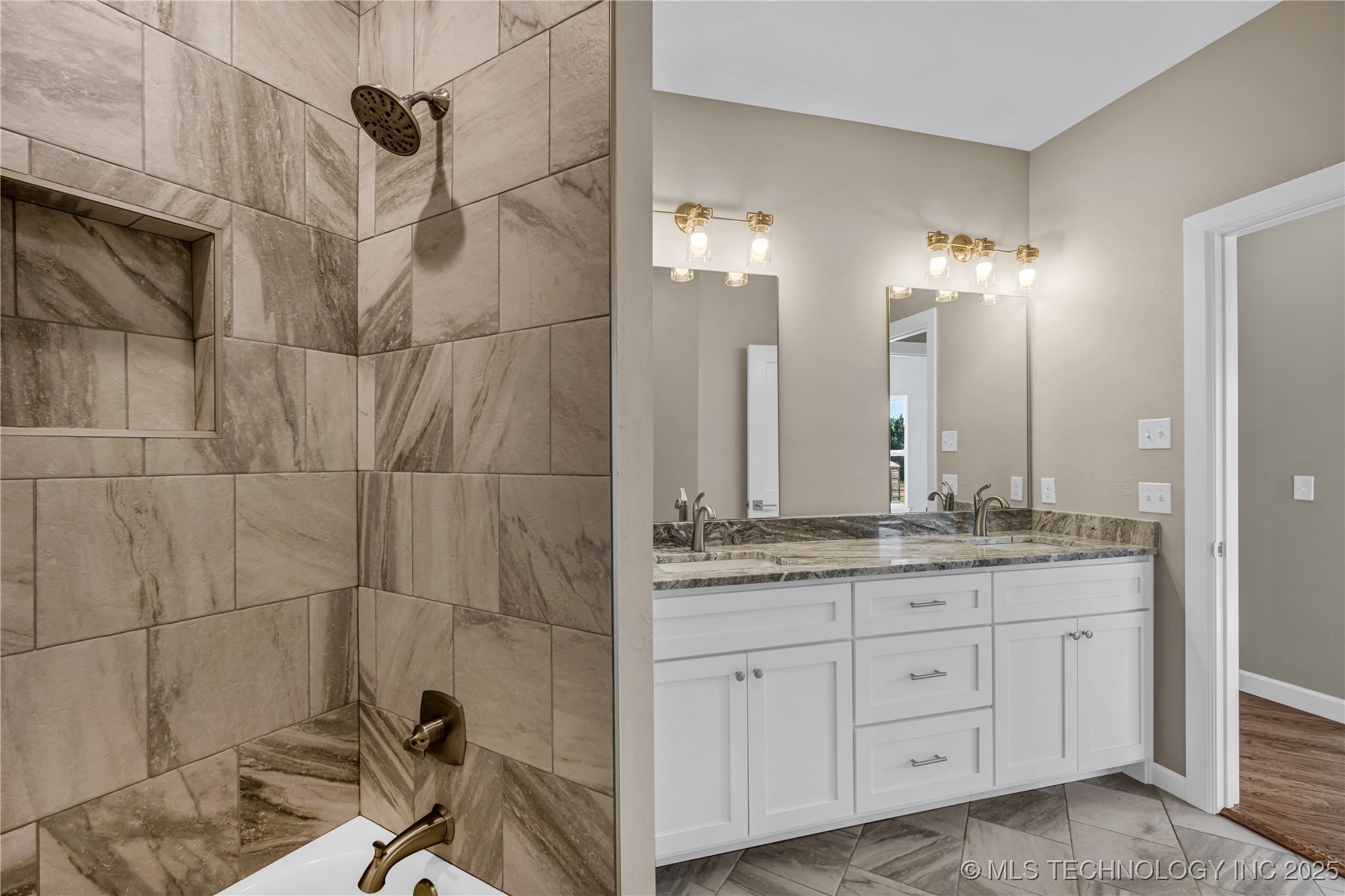 302 Blanco Bend Drive Property Photo 25