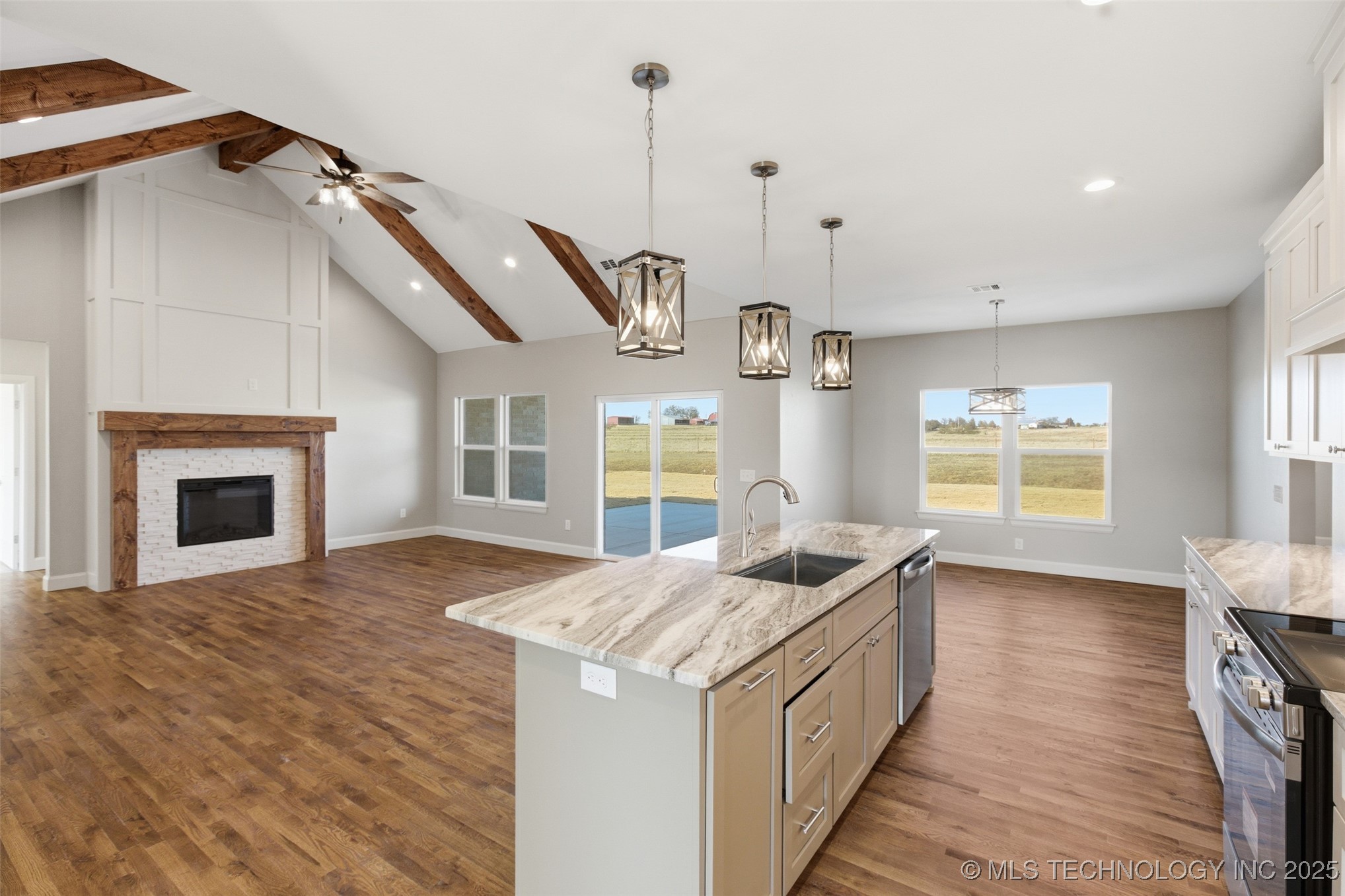 220 Bandera Street Property Photo 10