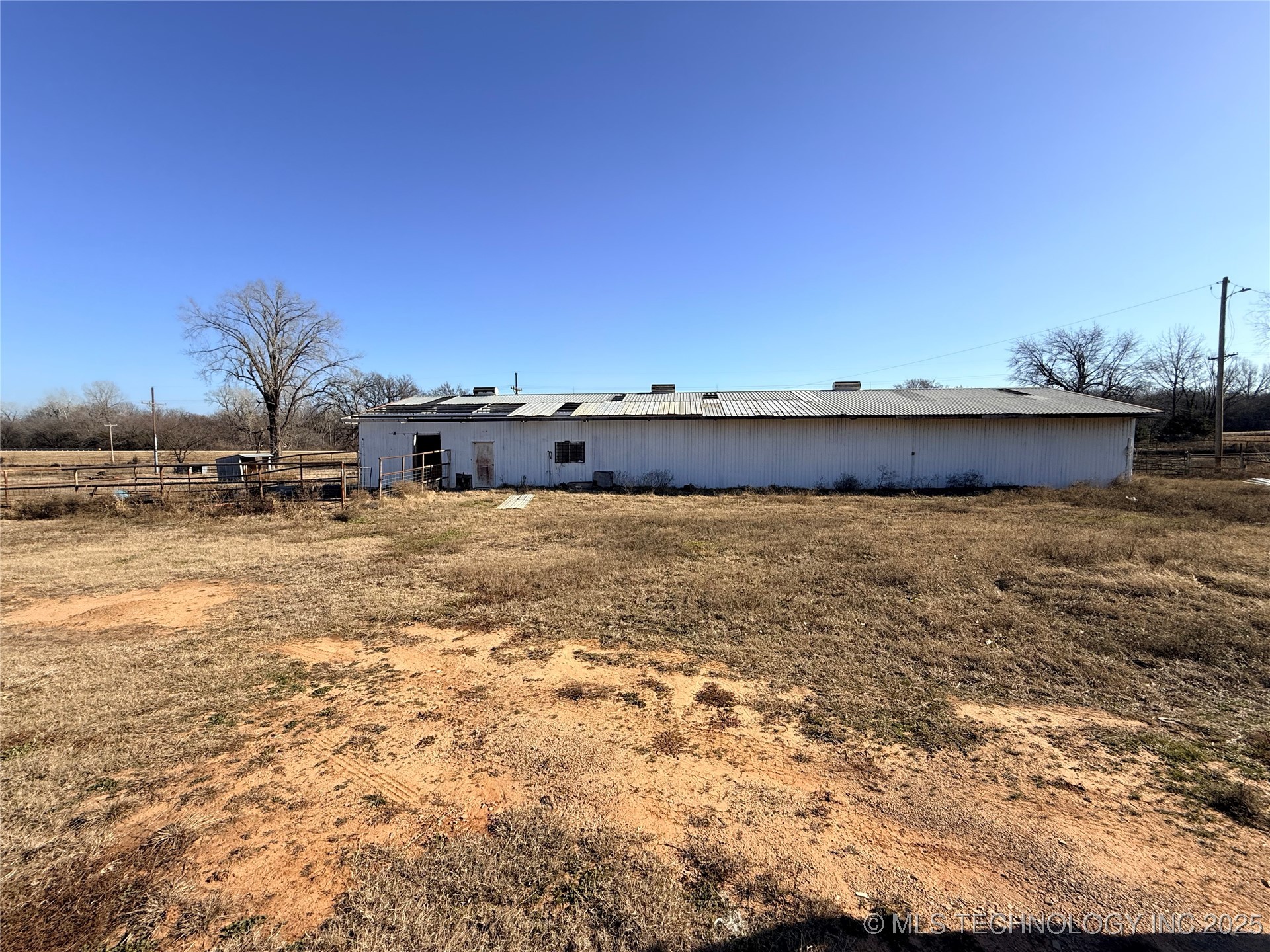 52305 W 41st Street S Property Photo 9