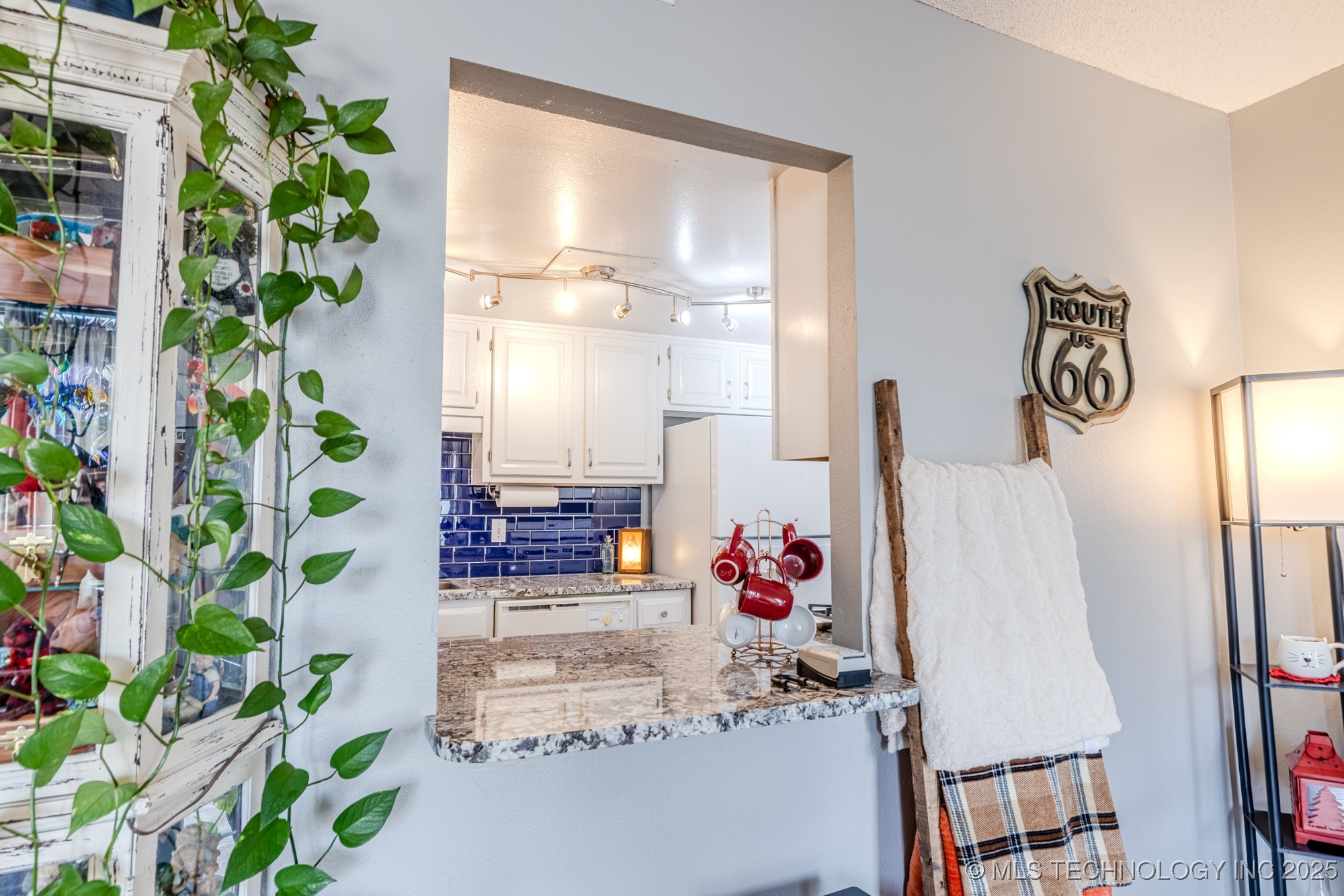 410 W 7th Street 324 Property Photo 8