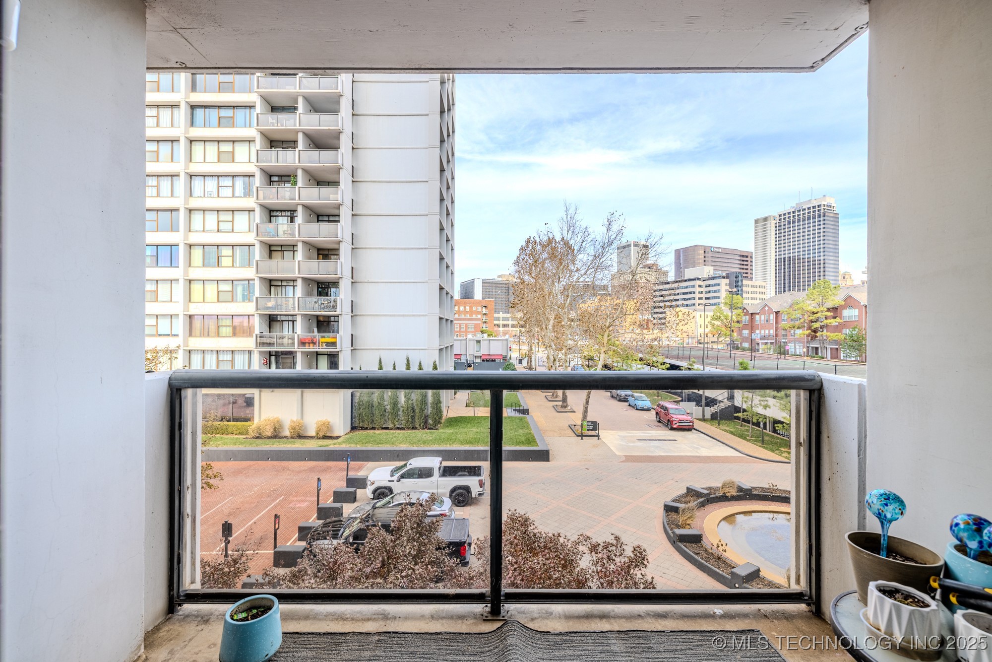 410 W 7th Street 324 Property Photo 21