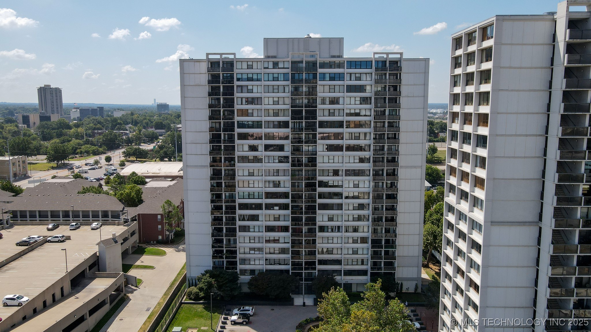 410 W 7th Street 324 Property Photo 38