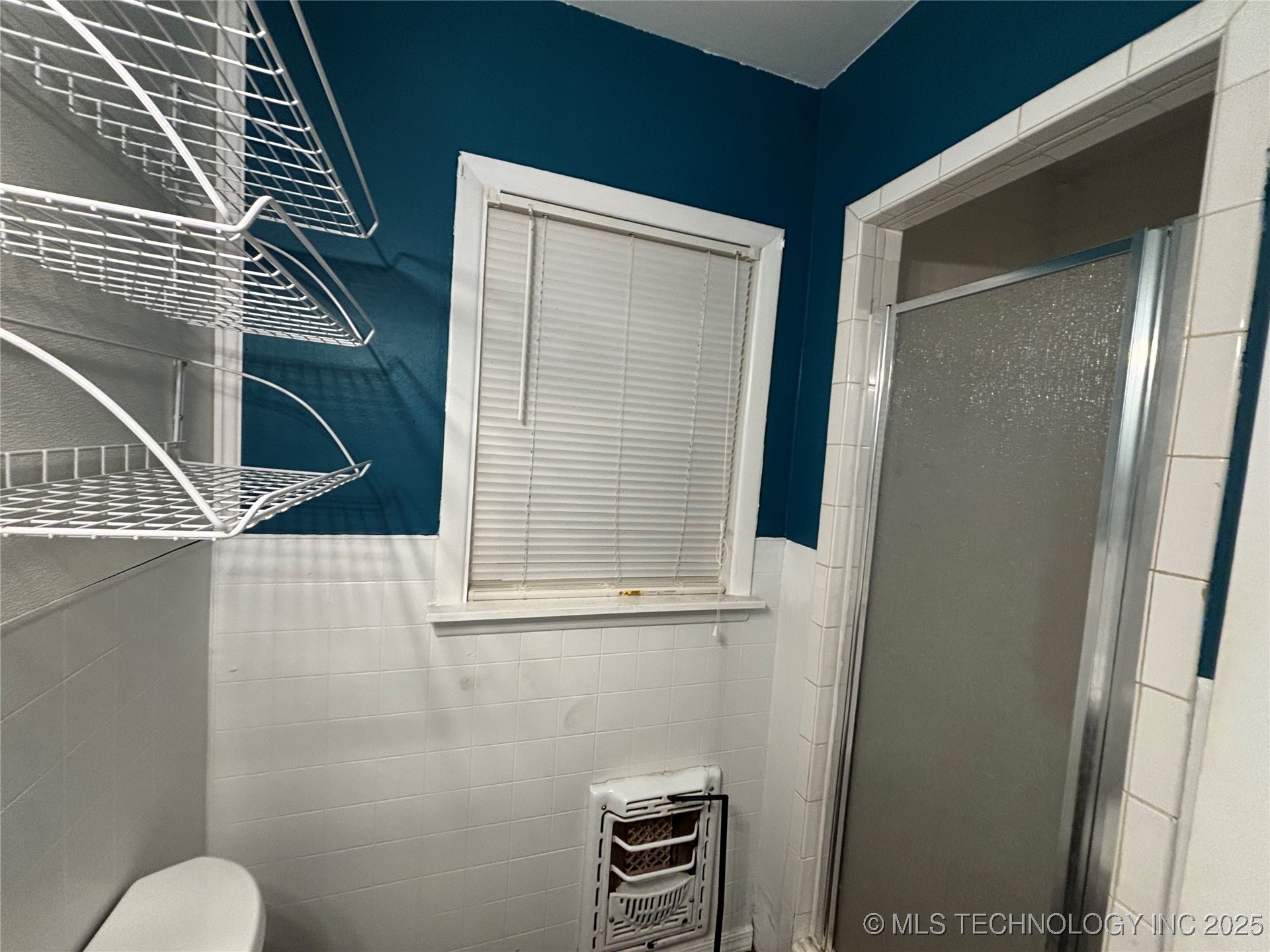 1120 W Willow Property Photo 17