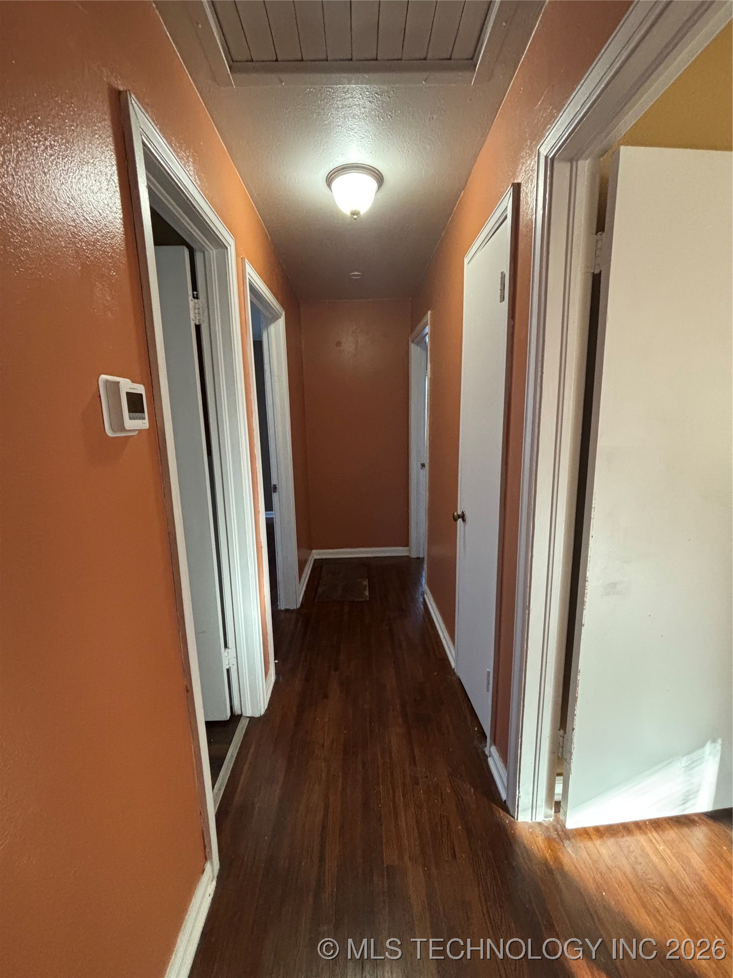 1120 W Willow Property Photo 20