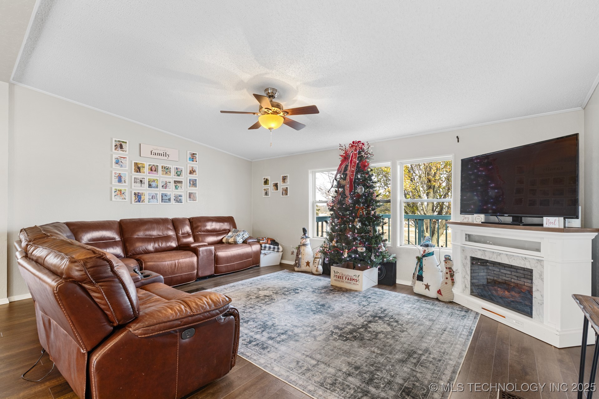 17712 E 370 Road Property Photo 3