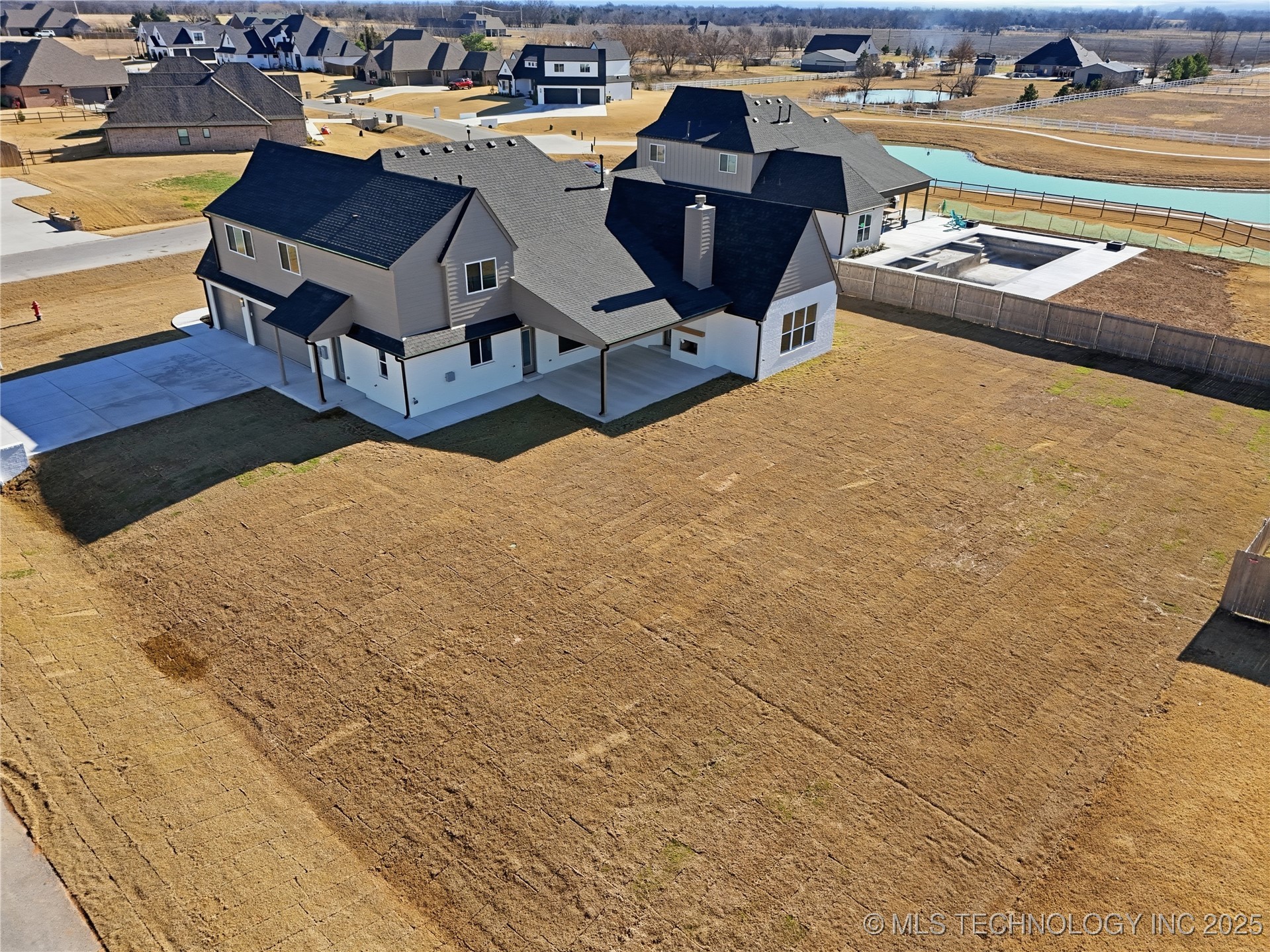 17910 S 46th East Avenue Property Photo 5