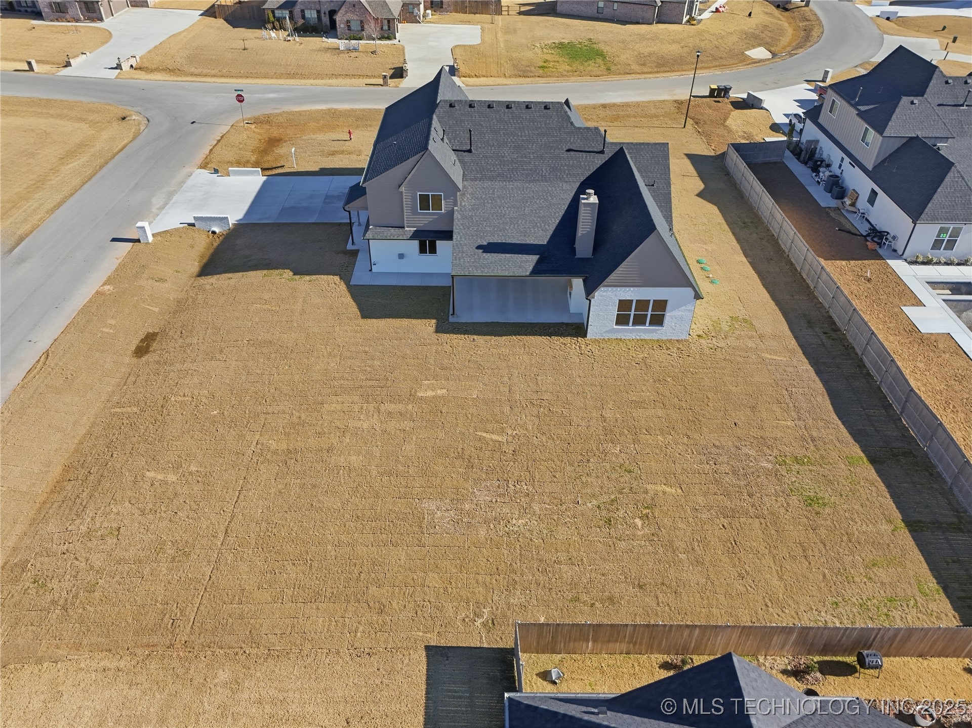 17910 S 46th East Avenue Property Photo 8