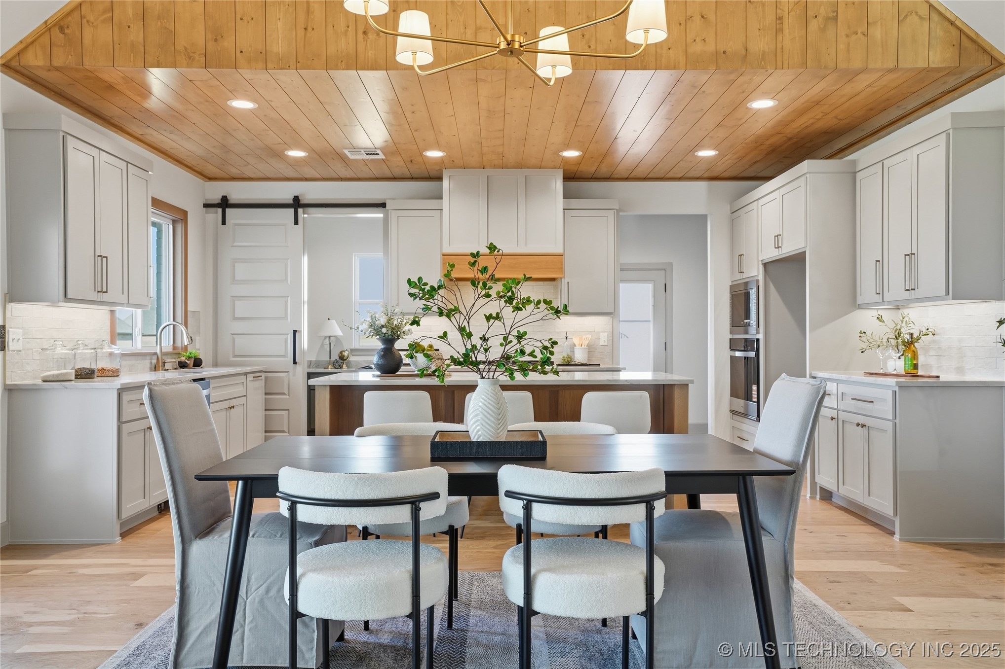 17910 S 46th East Avenue Property Photo 30