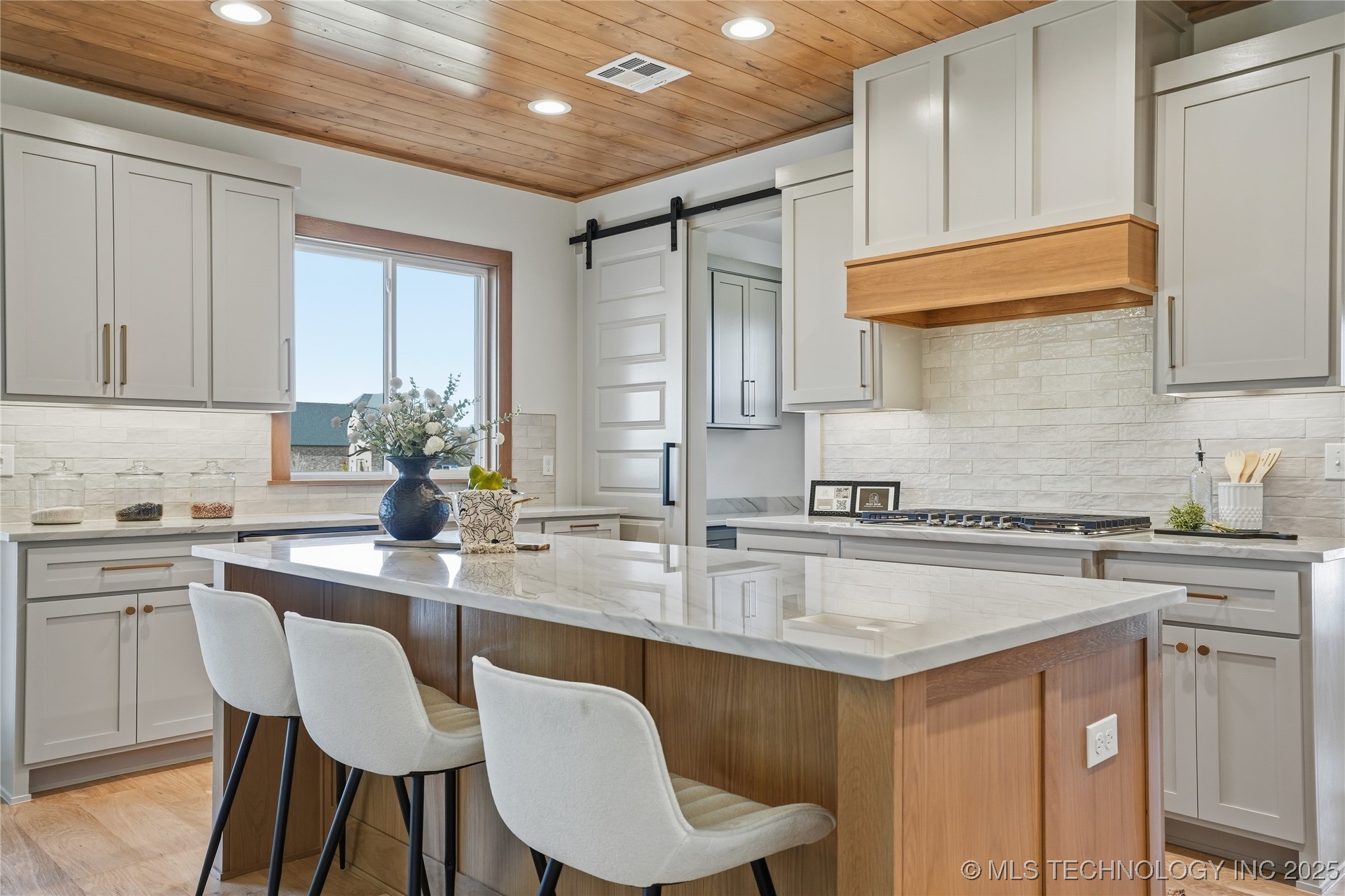 17910 S 46th East Avenue Property Photo 36