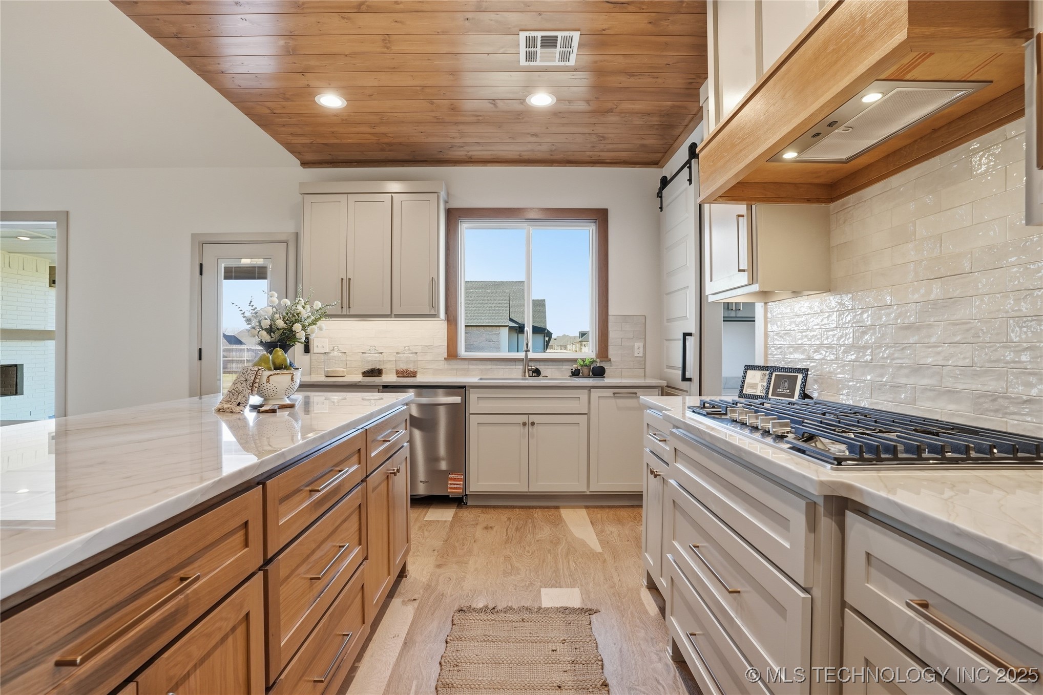 17910 S 46th East Avenue Property Photo 39