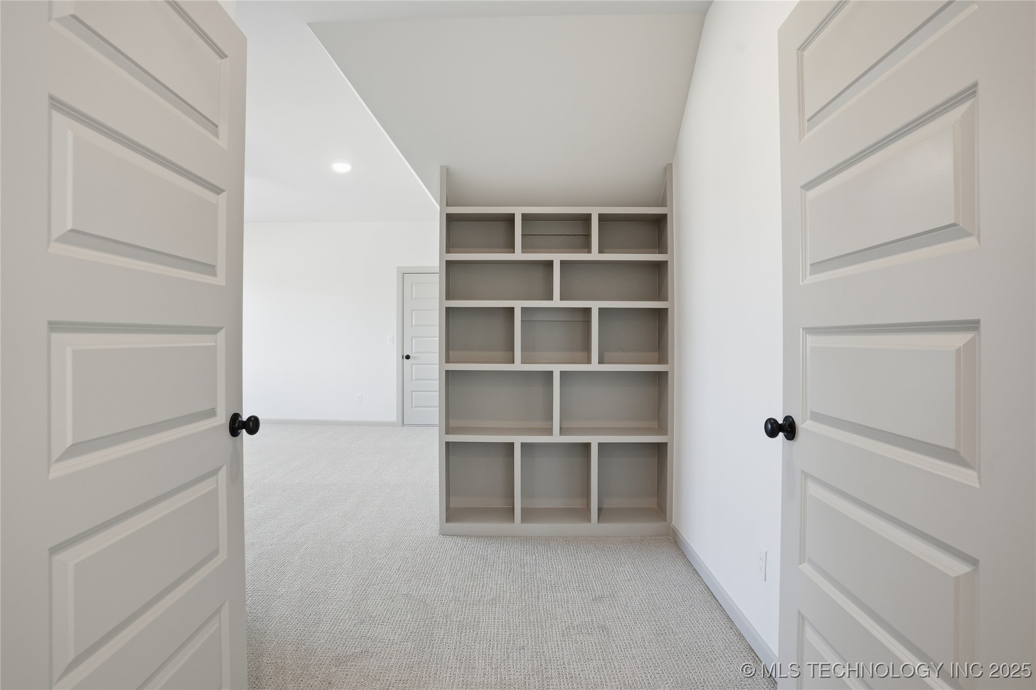 17910 S 46th East Avenue Property Photo 47