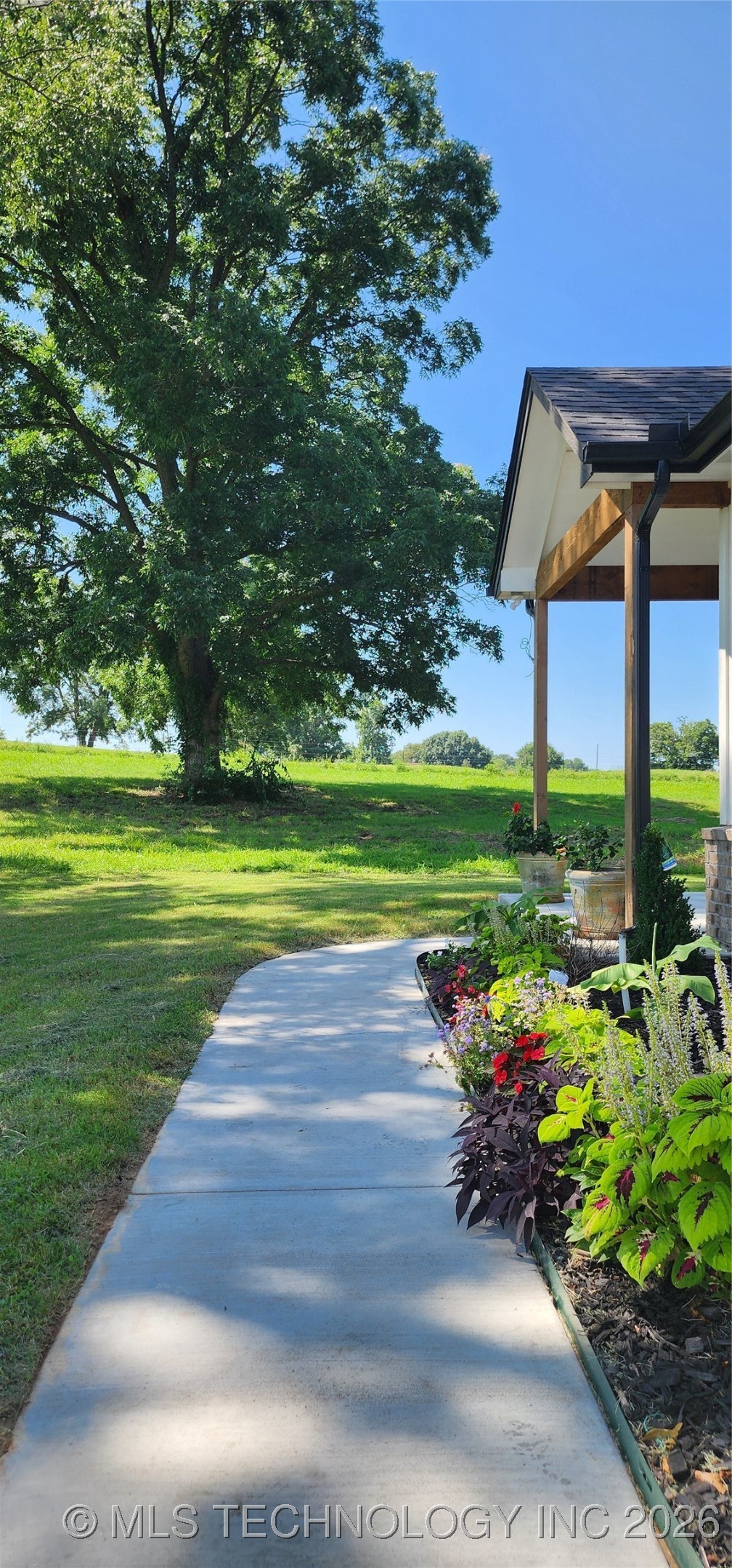 6692 S 337th East Avenue Property Photo 2