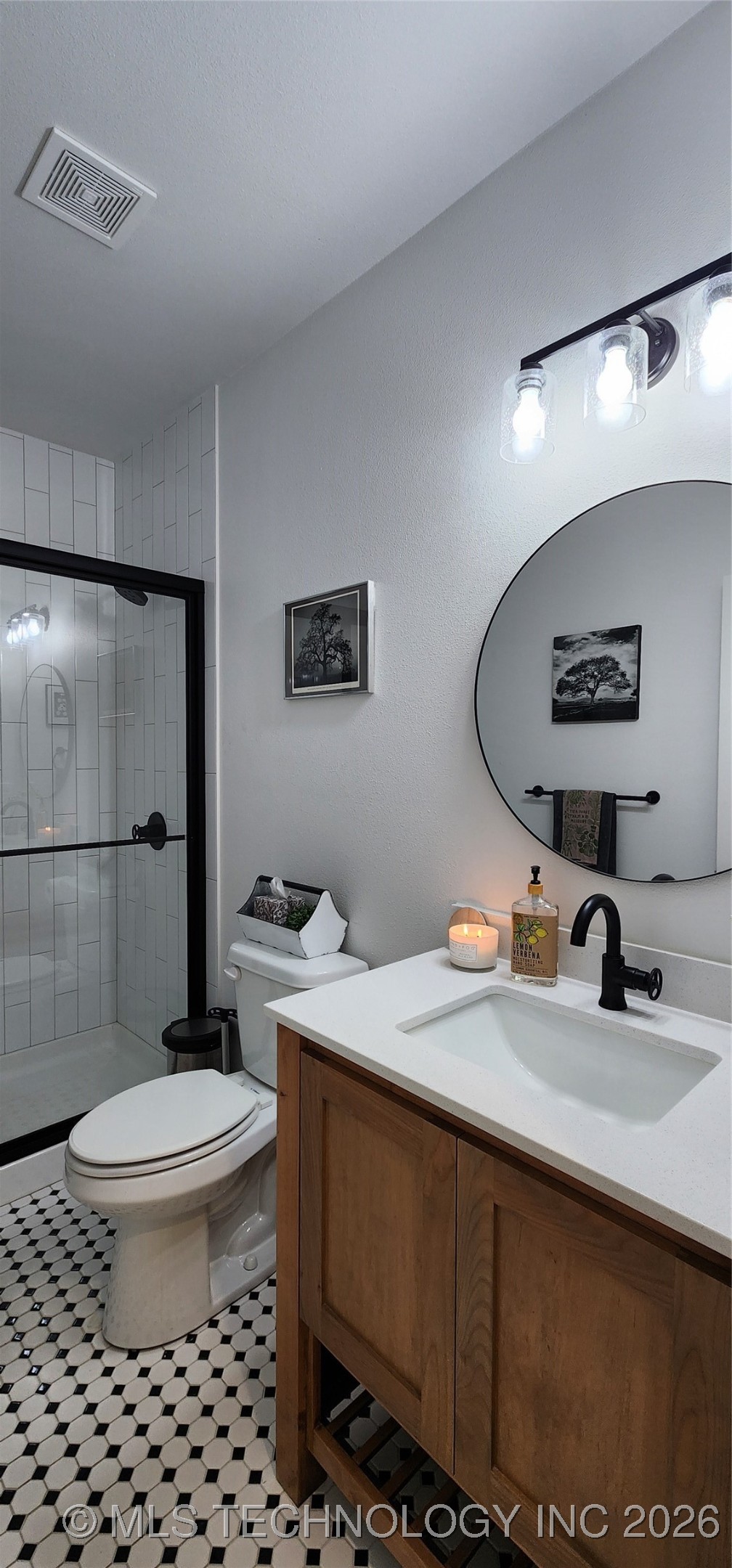 6692 S 337th East Avenue Property Photo 9