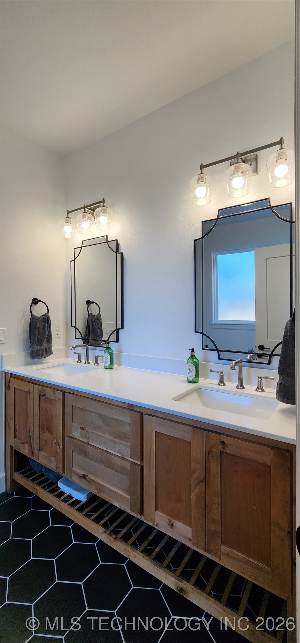 6692 S 337th East Avenue Property Photo 38