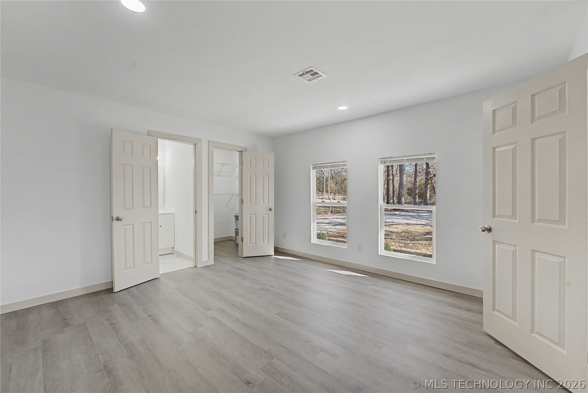 11204 S 153rd West Avenue Property Photo 18