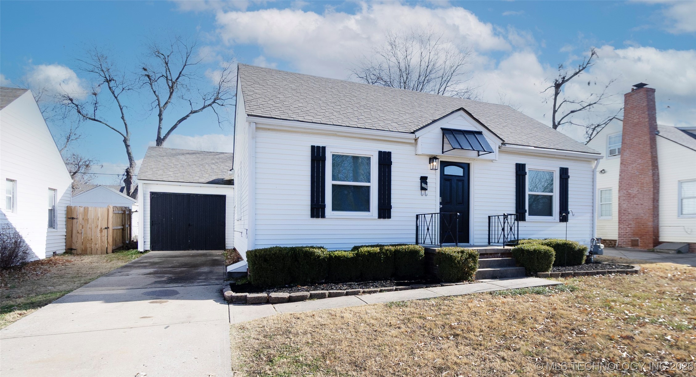 1239 S Sandusky Avenue Property Photo 1