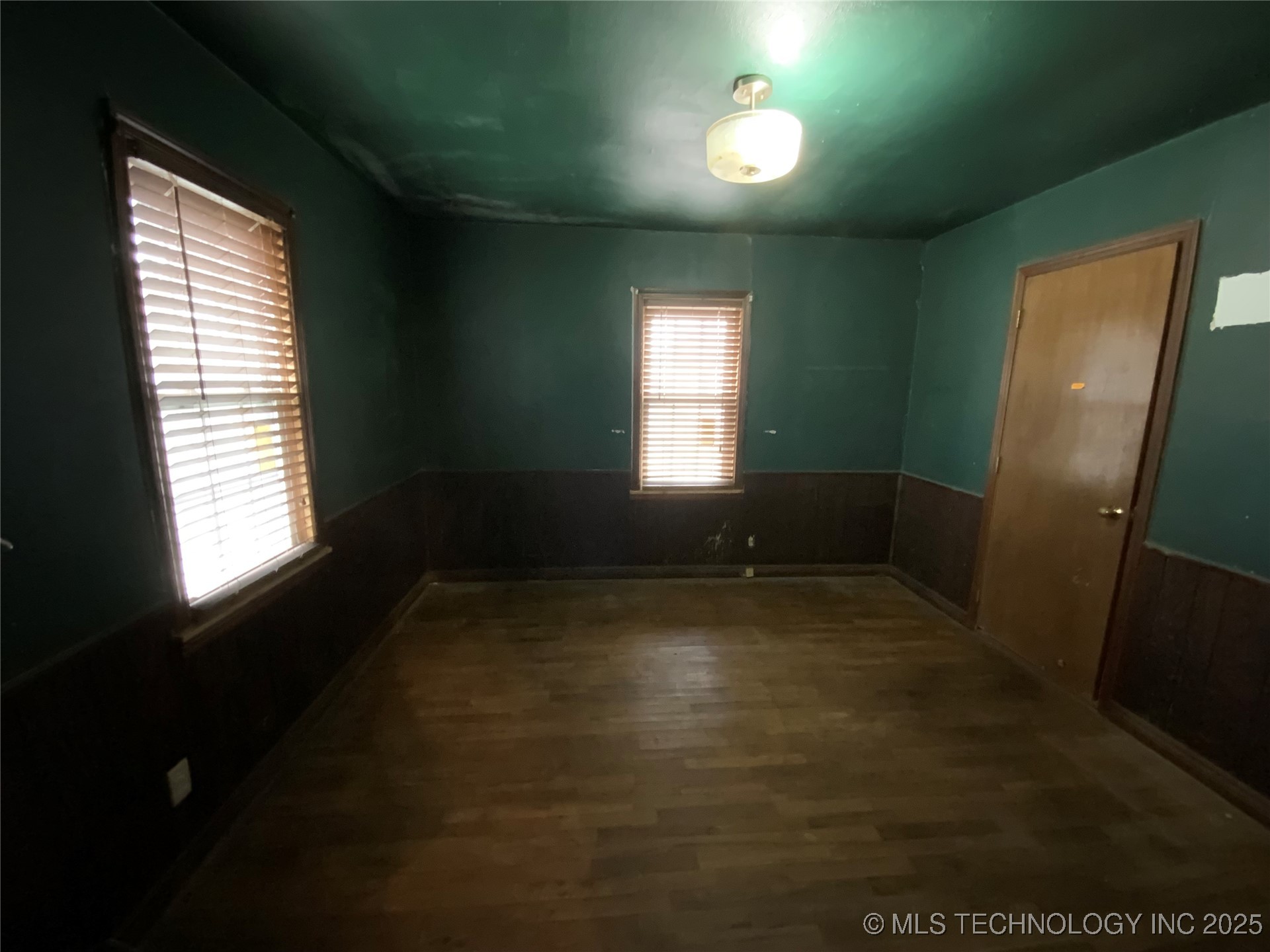 230 13th Avenue Nw Property Photo 5