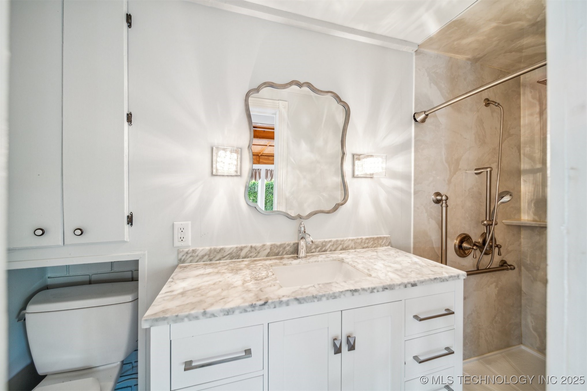 204 E Saddlerock Road Property Photo 25