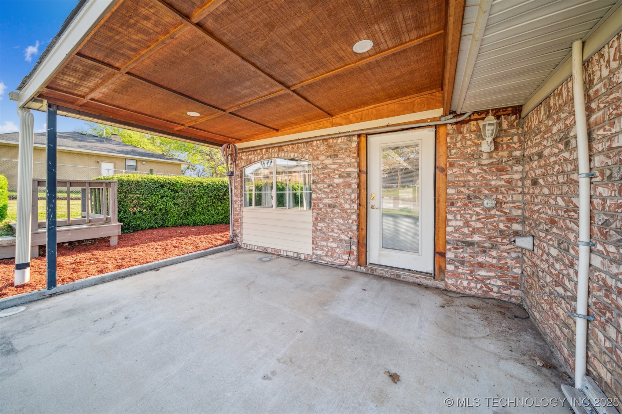 204 E Saddlerock Road Property Photo 26