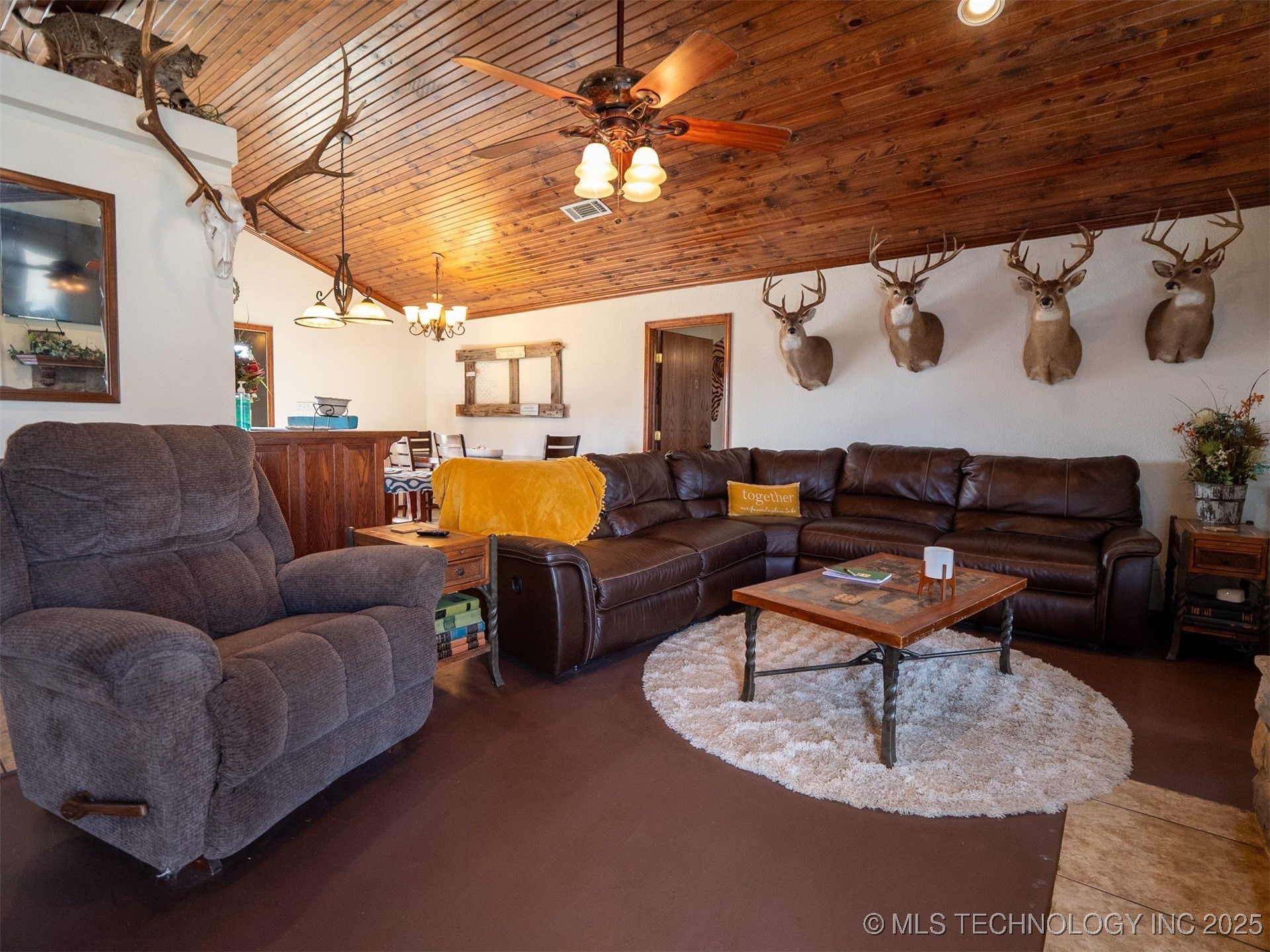 8446 E Greasy Bend Road Property Photo 9