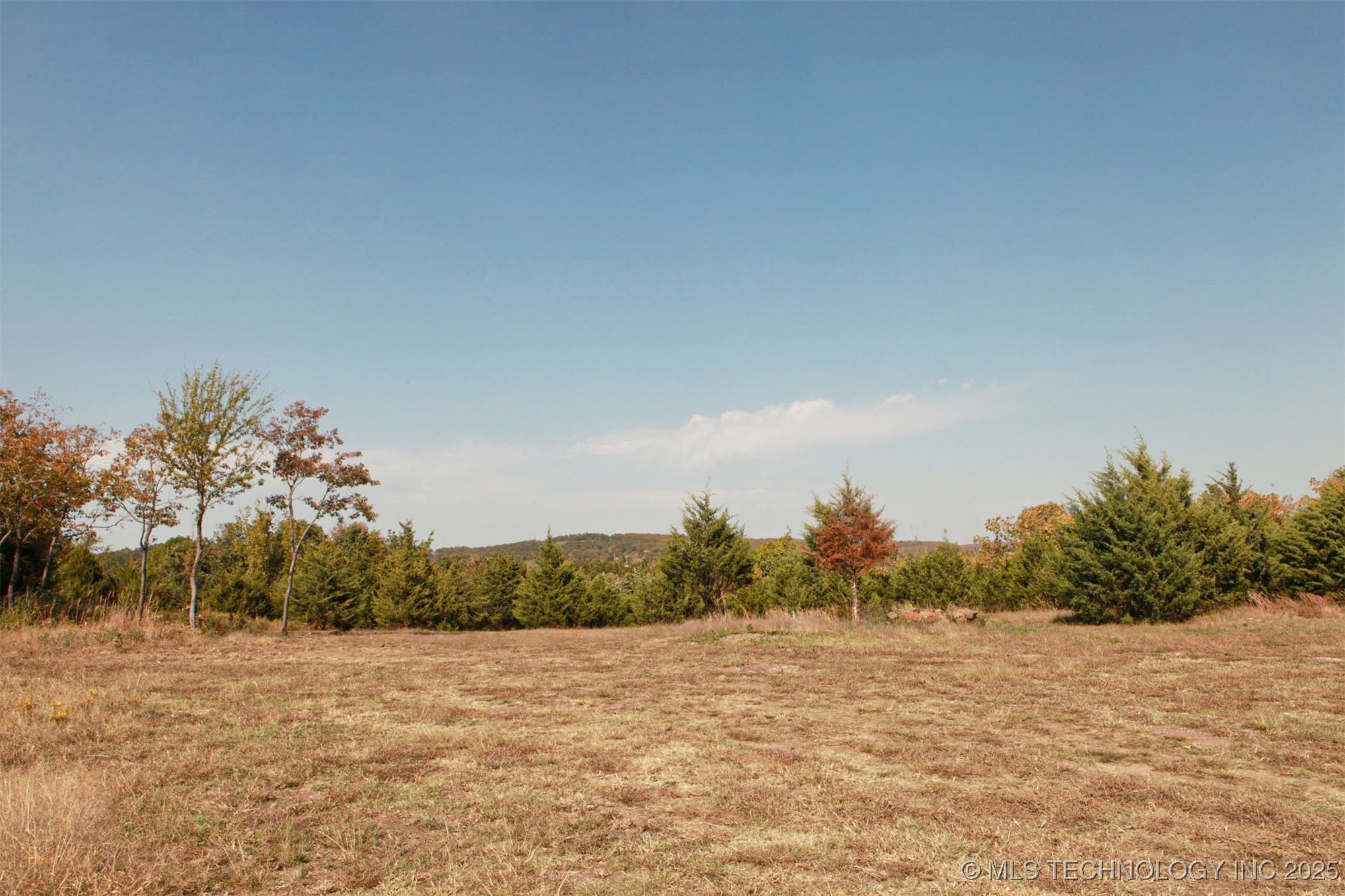 7 W 43rd Street N Property Photo 11