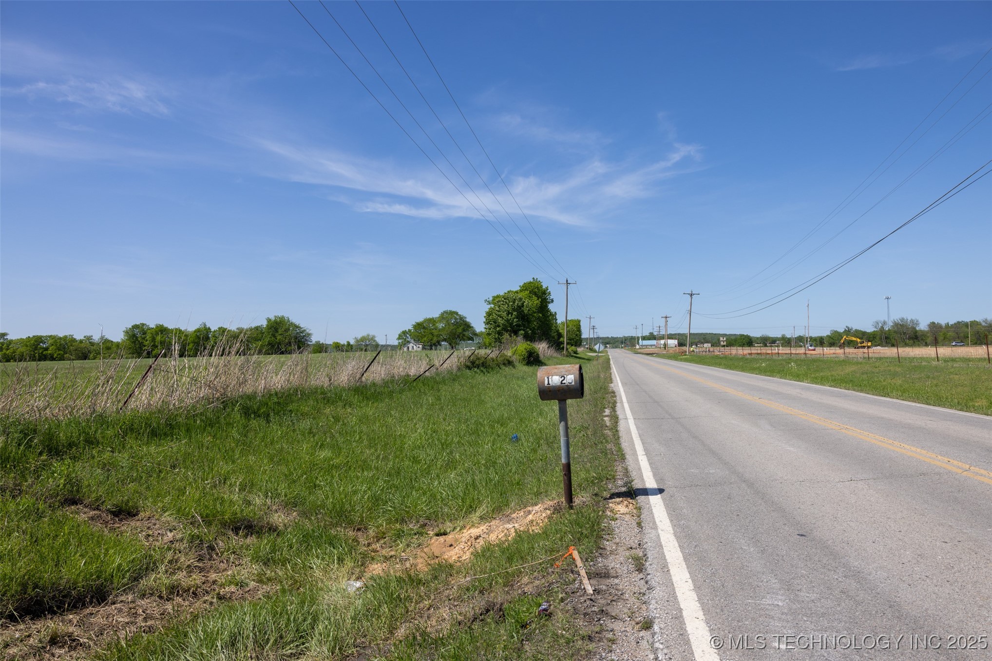 910 Se Lenapah Street Property Photo 10