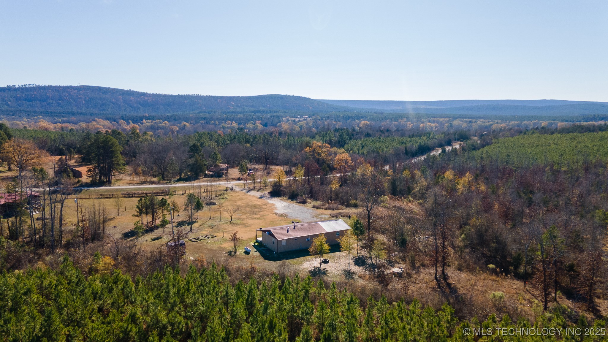 443887 State Hwy 144 Property Photo 6