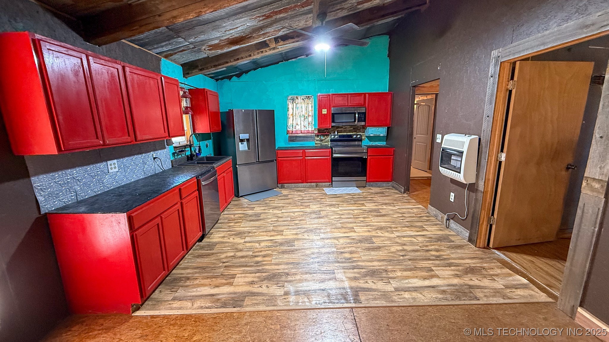 443887 State Hwy 144 Property Photo 25