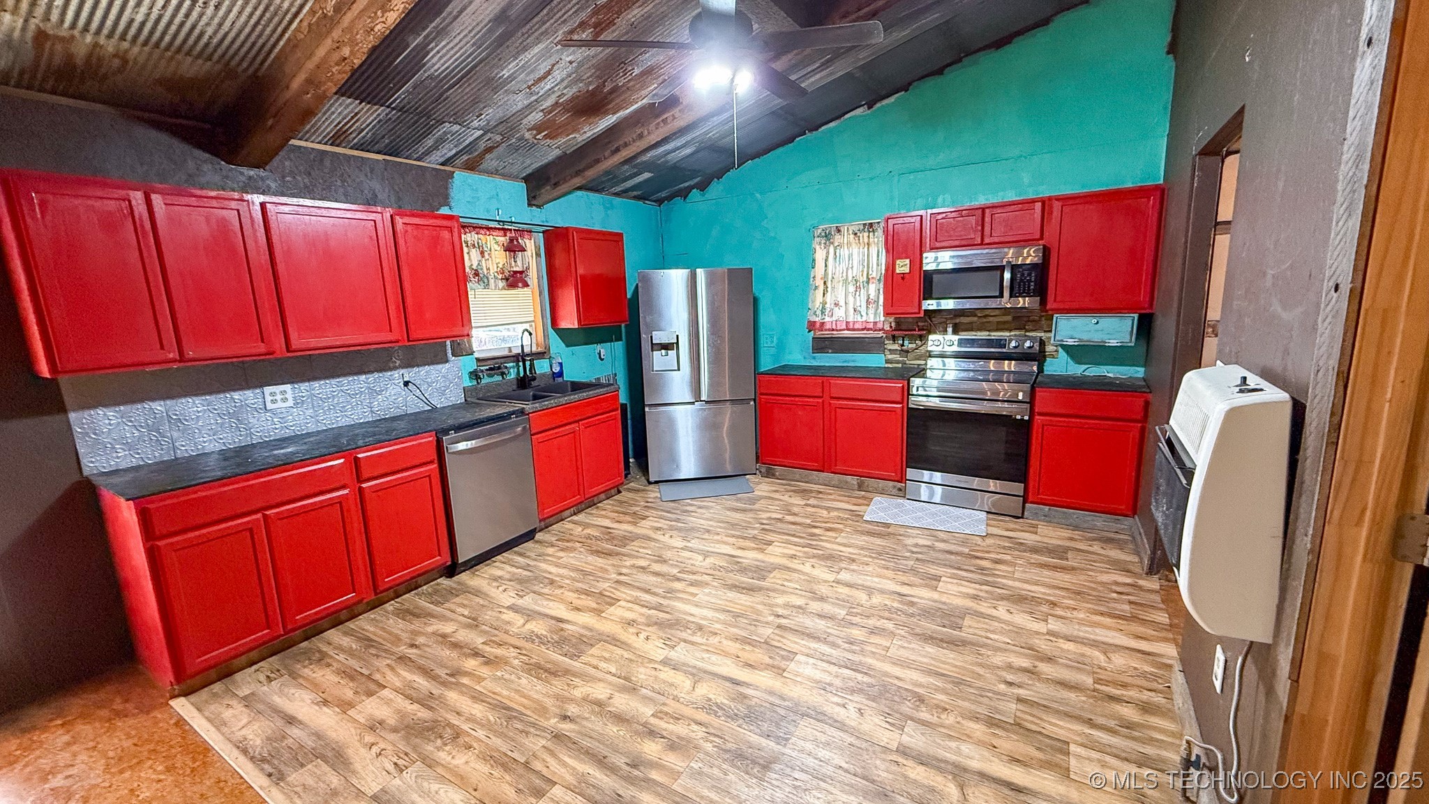 443887 State Hwy 144 Property Photo 26