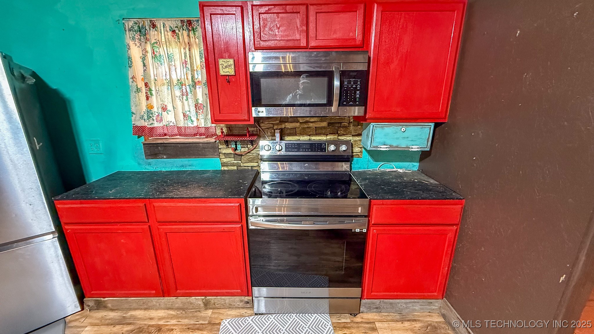 443887 State Hwy 144 Property Photo 27