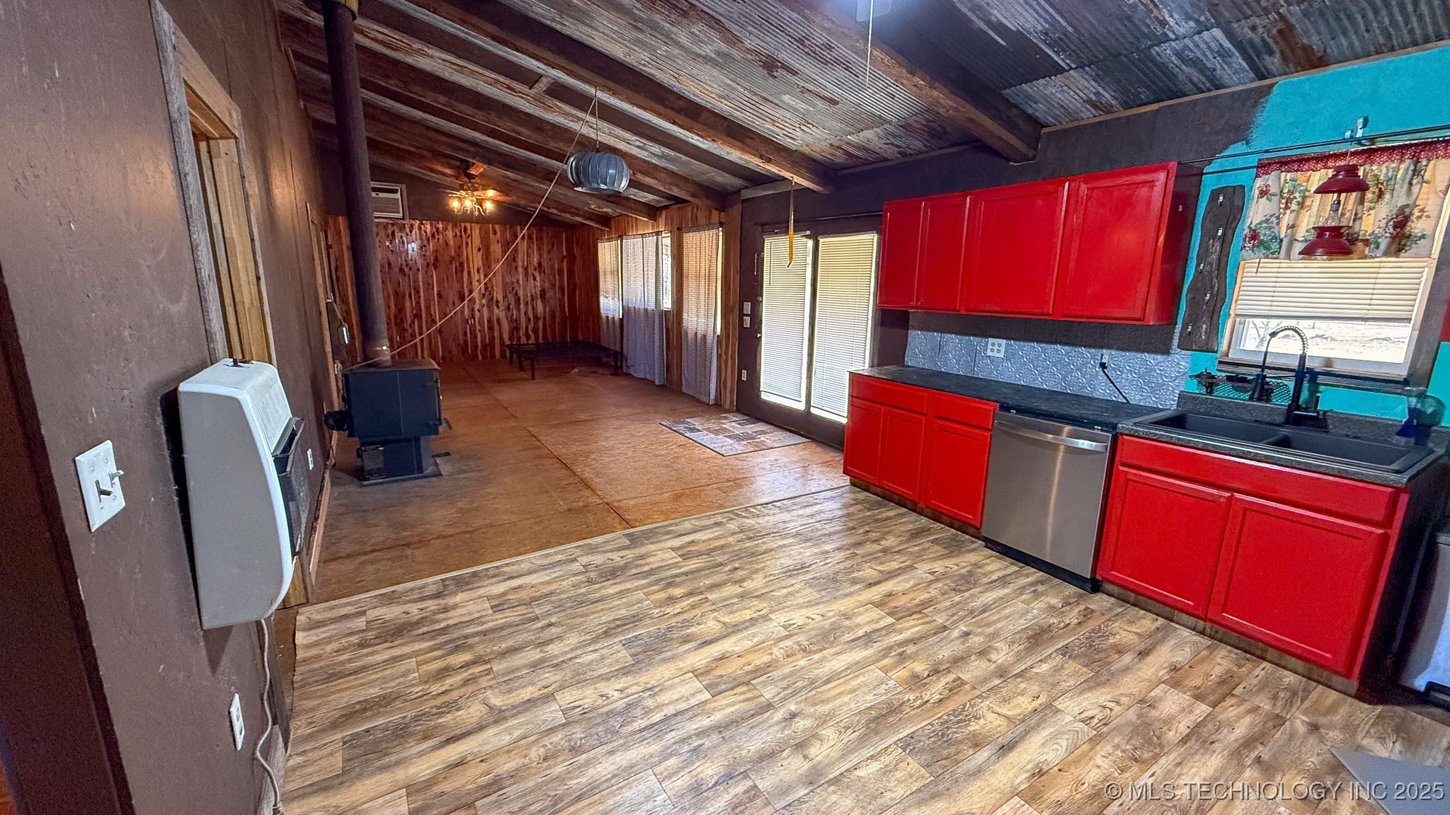 443887 State Hwy 144 Property Photo 29