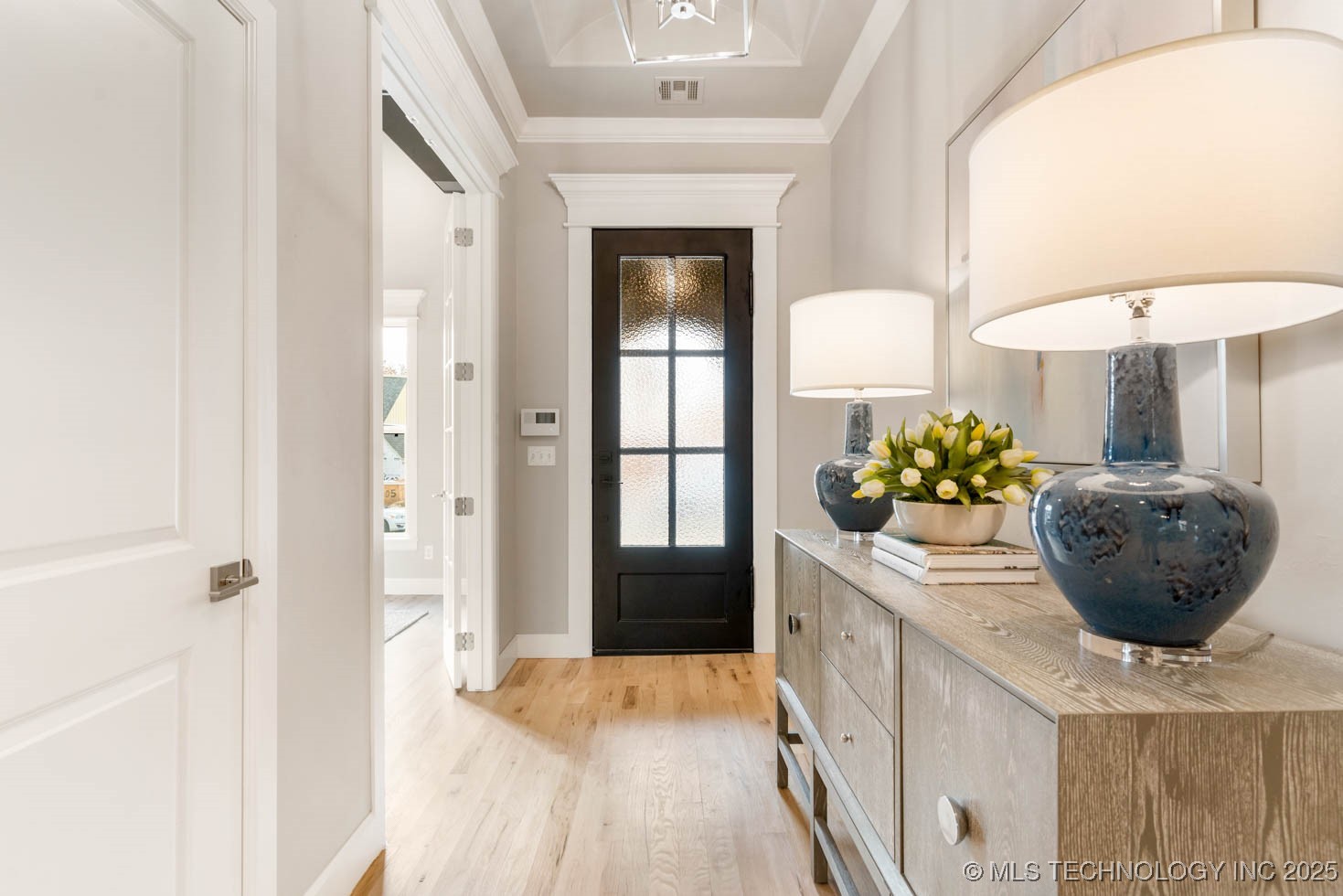 1604 Pinecrest Drive Property Photo 3