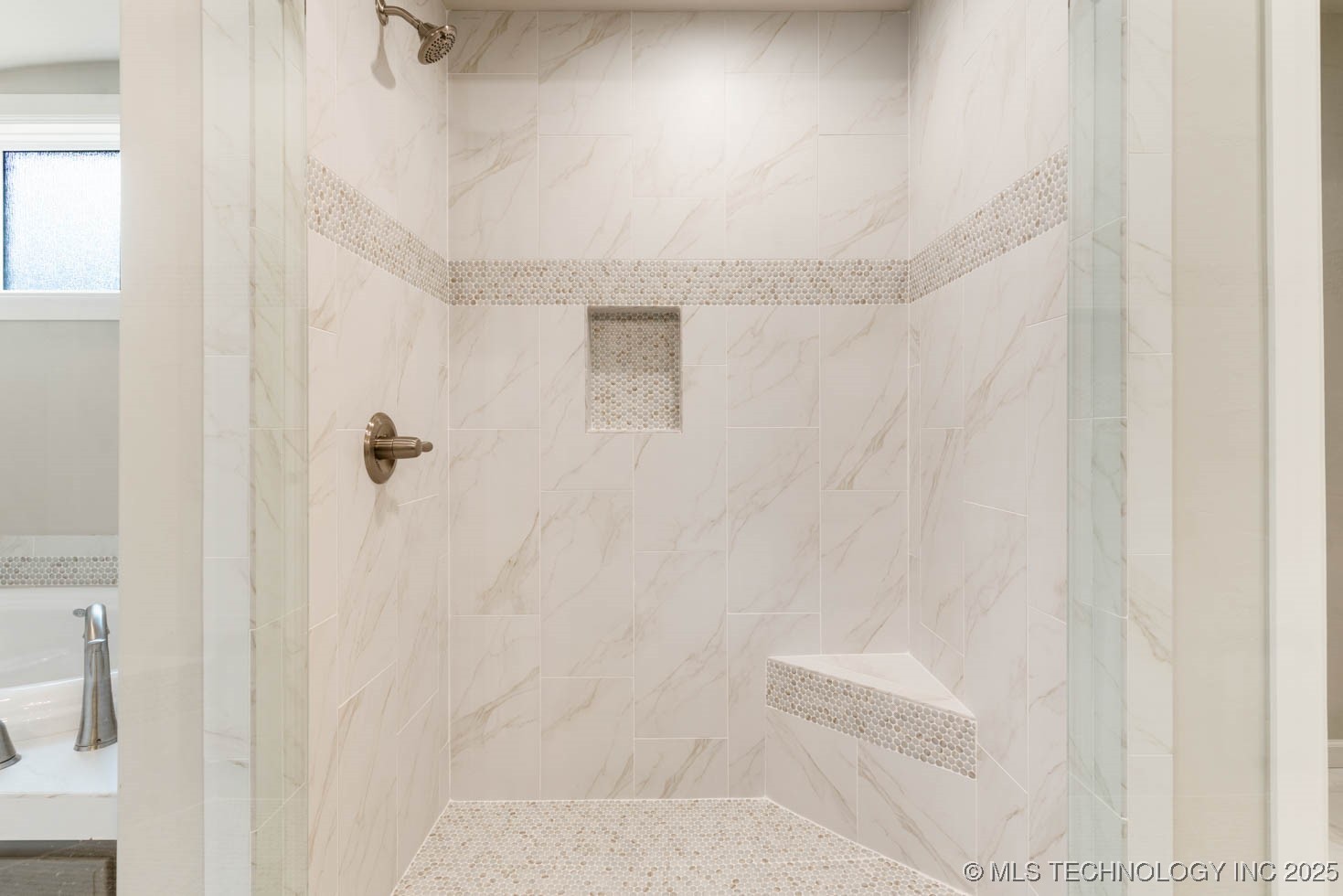 1604 Pinecrest Drive Property Photo 17