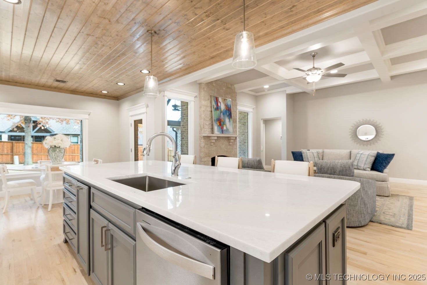 1604 Pinecrest Drive Property Photo 37