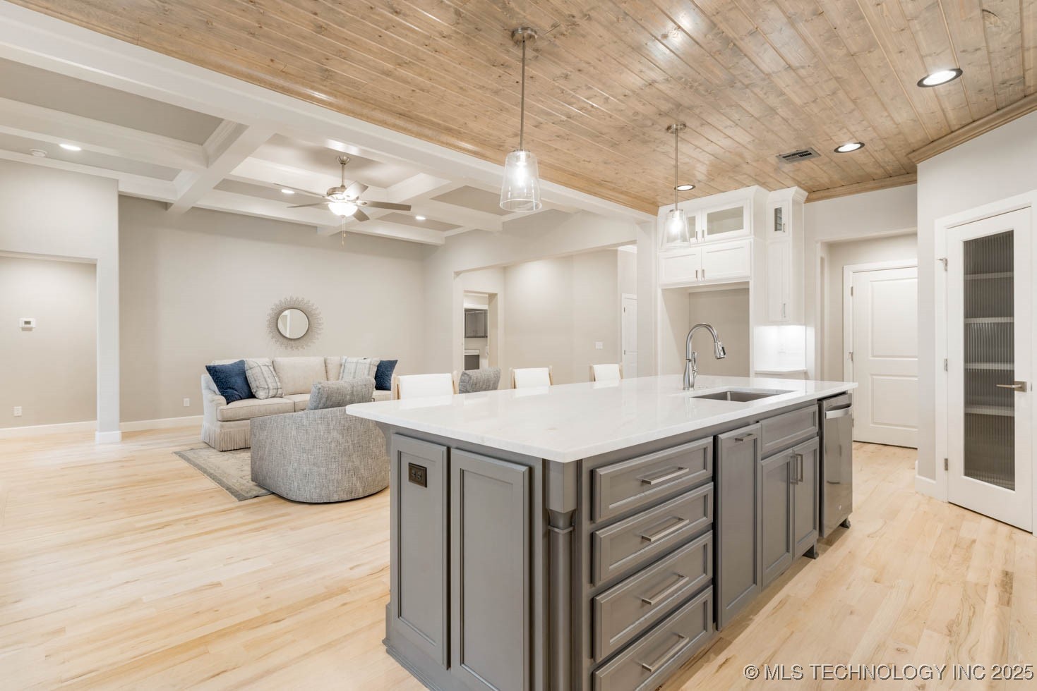 1604 Pinecrest Drive Property Photo 40